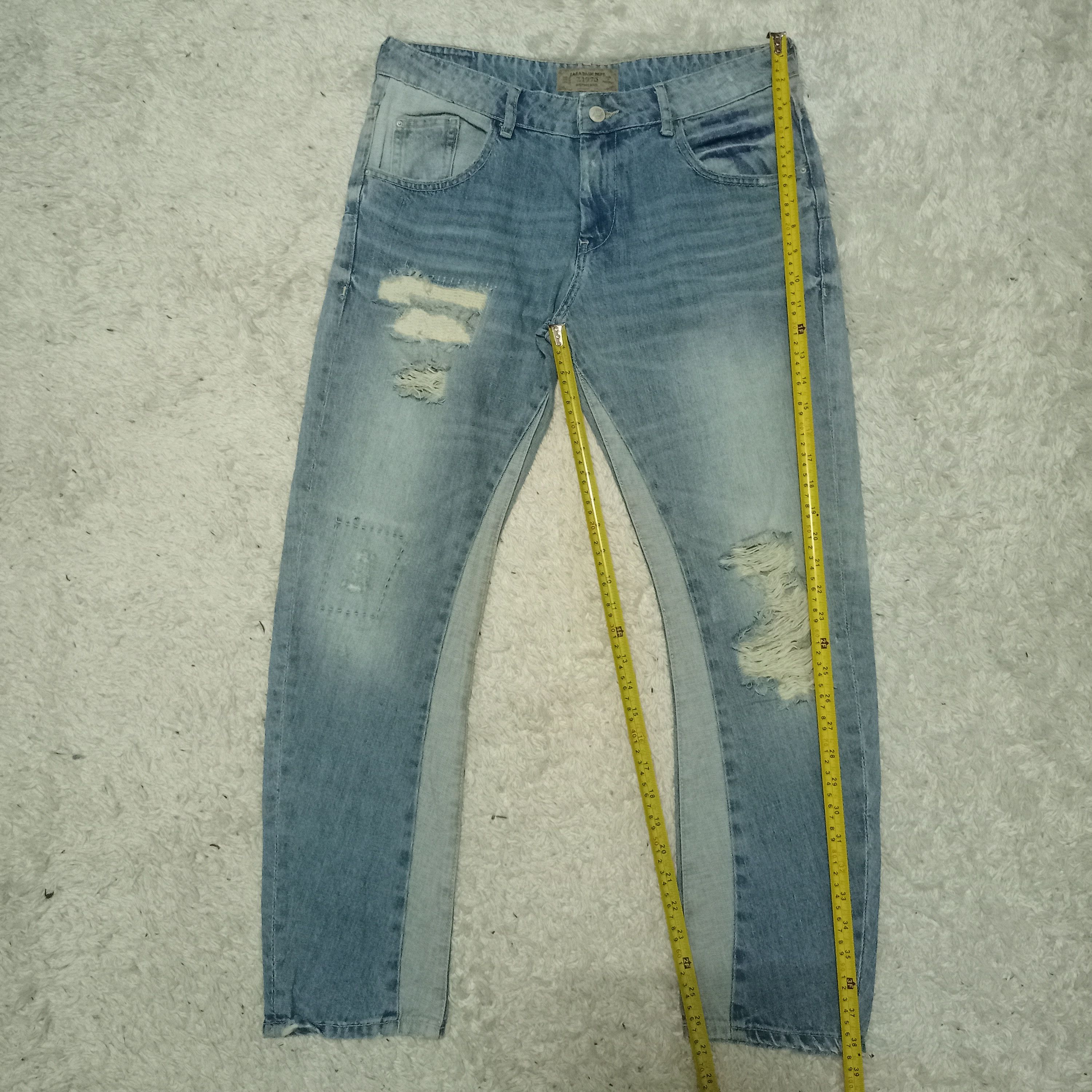 Zara Vintage Zara Hybrid Two Tone Curve Leg Distressed Jeans Size US 32 / EU 48 - 8 Thumbnail
