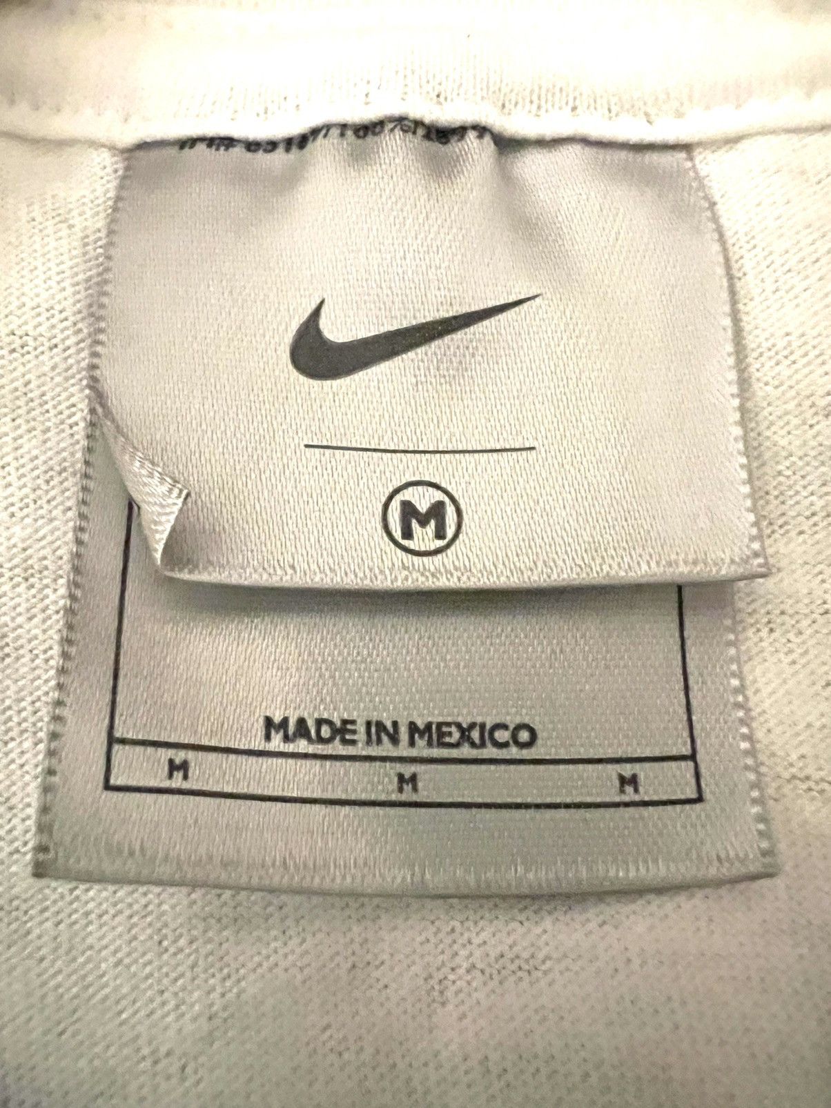 Nike Vintage Nike Long Sleeve Honolulu Marathon 2001 White Cotton Size US M / EU 48-50 / 2 - 8 Thumbnail