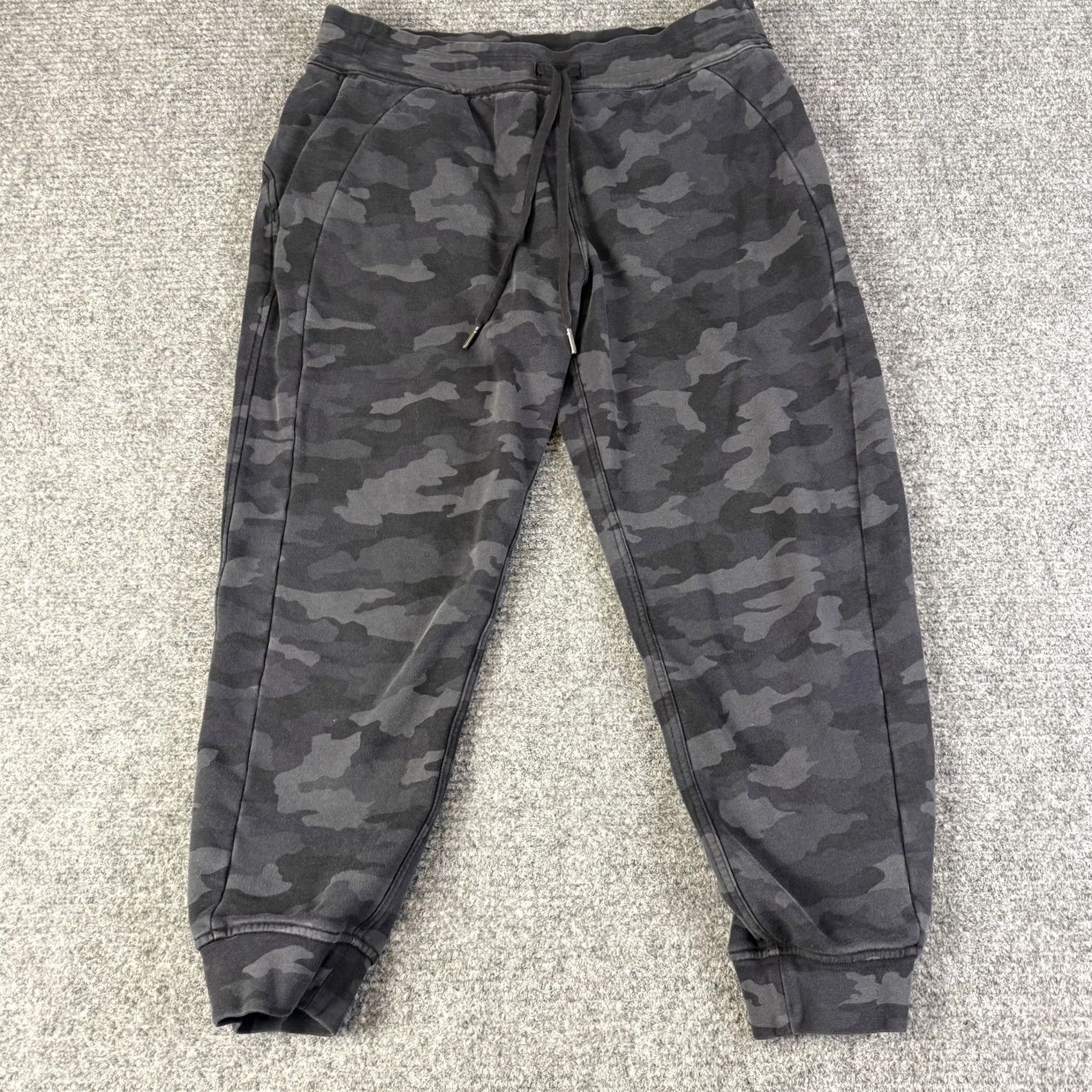 Lululemon Lululemon Jogger Pants Womens 12 Gray Camo Sweatpants Drawstring Pockets Tapered Size 34" / US 12 / IT 48 - 2 Thumbnail