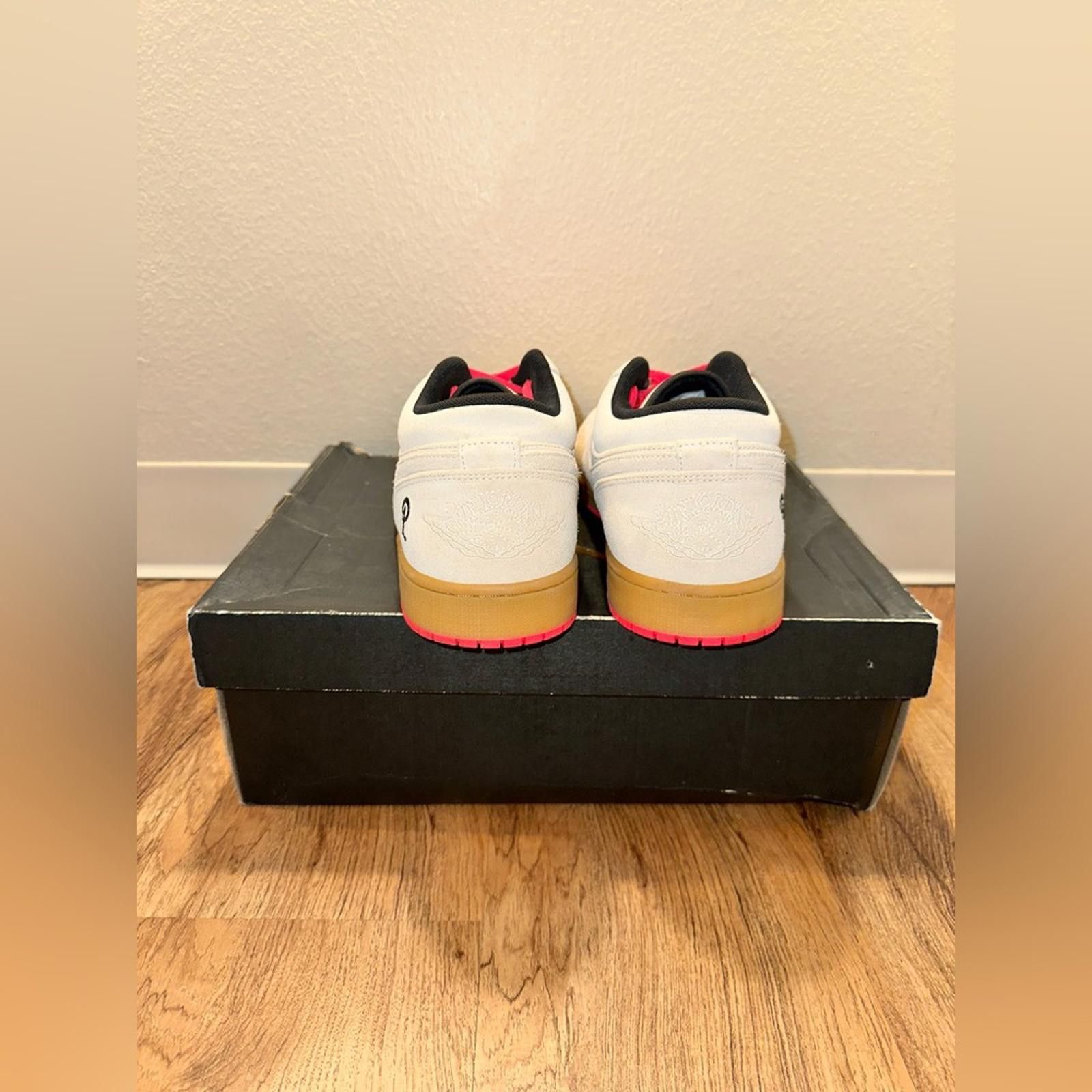 Jordan Brand Jordan 1 Low Sneaker Politics Size US 13 / EU 46 - 2 Thumbnail