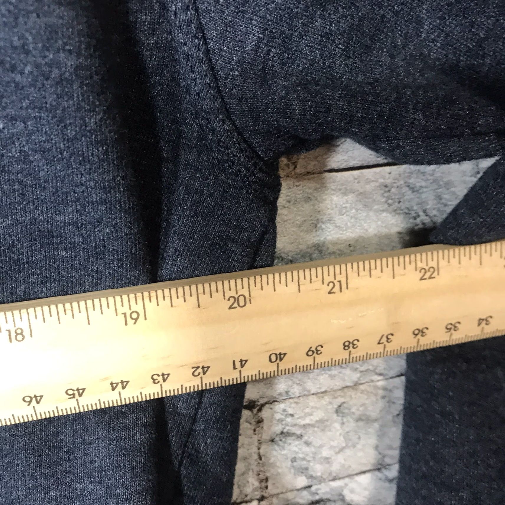 Champion VINTAGE Champion Blue Crewneck Long Sleeve Sweatshirt MEN'S M Size US M / EU 48-50 / 2 - 7 Thumbnail