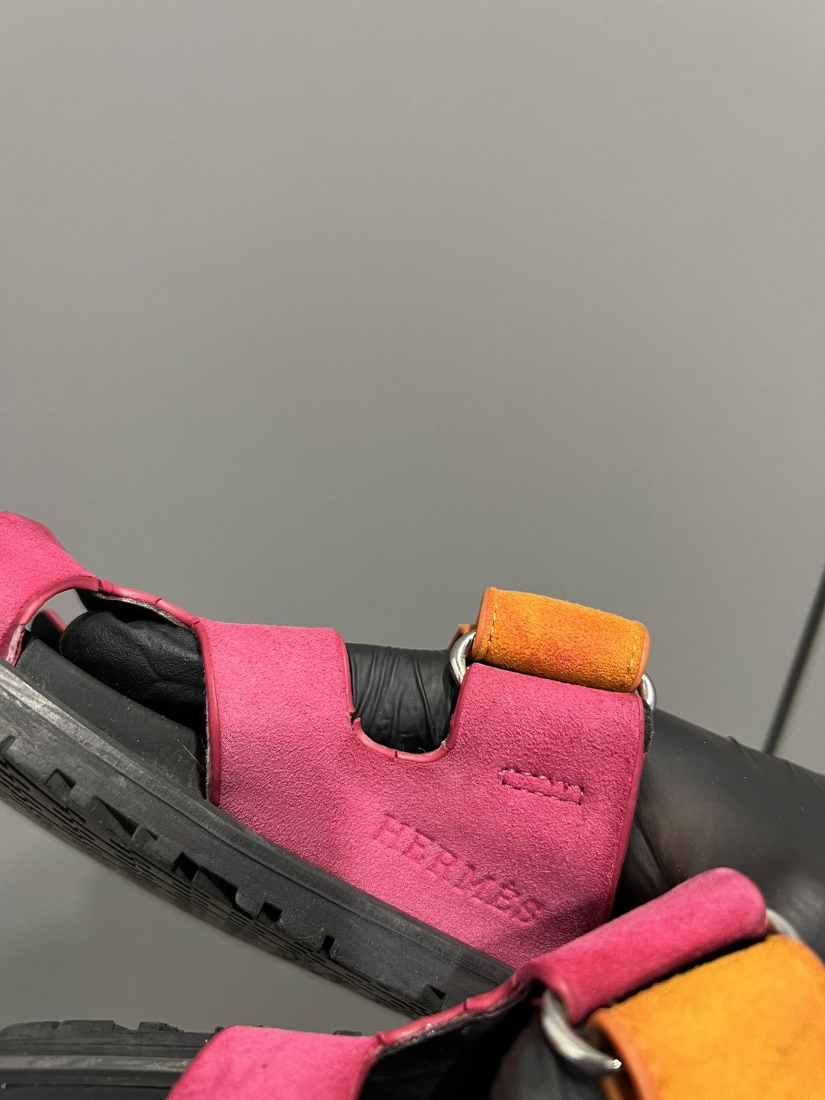Hermes Hermes Pink Suede Chypre Flat Slides Size 40 RRP 1700$ Size US 10 / IT 40 - 11 Thumbnail