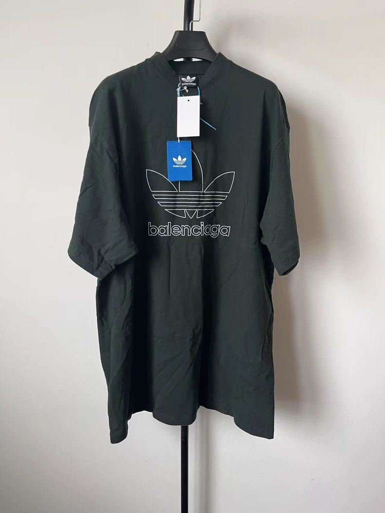 Balenciaga Balenciaga Adidas co-branded Logo letter printed round nec Size US M / EU 48-50 / 2 - 1 Thumbnail