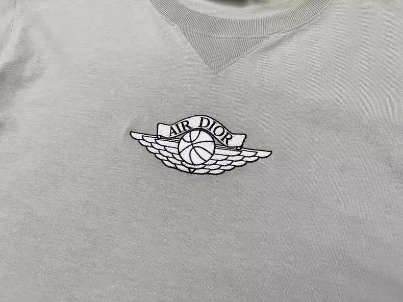 Dior Dior x Air Jordan Gray Short Sleeve TShirt-2506 Size US L / EU 52-54 / 3 - 2 Thumbnail