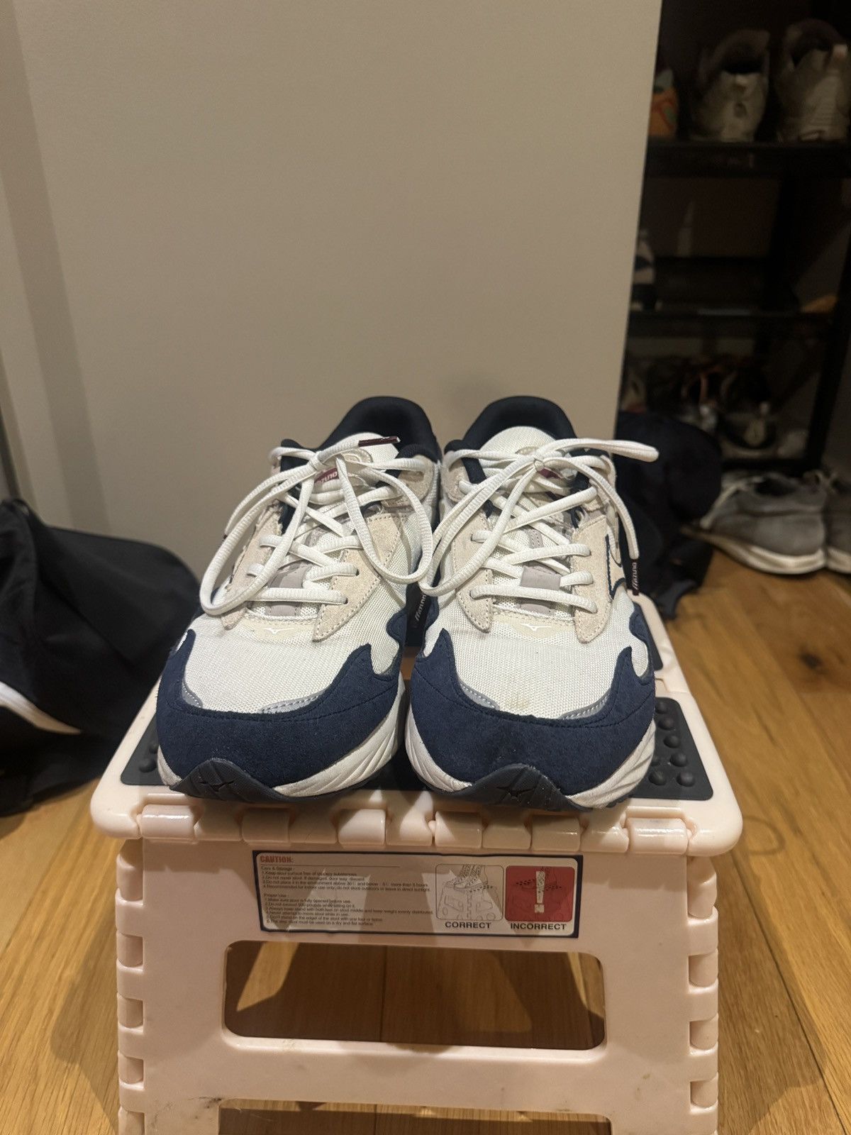 Mizuno Mizuno Wave Rider Beta Size US 9.5 / EU 42-43 - 1 Thumbnail