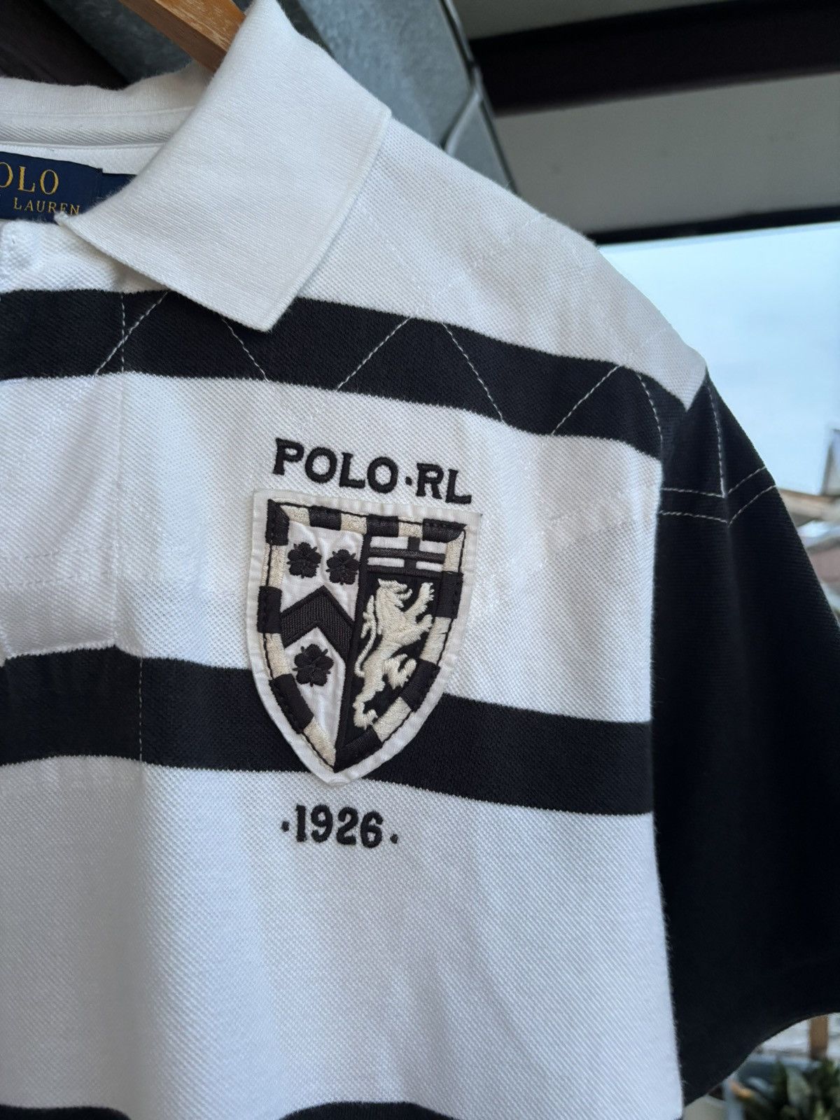 Polo Ralph Lauren Polo RL Champ Shield 5 Patch Black & White Striped Polo Size US L / EU 52-54 / 3 - 4 Thumbnail