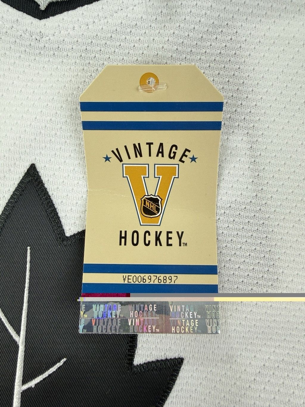 Mitchell & Ness Mitchell & Ness NWT Men's Sz Large Austin Matthews 2019 NHL Size US L / EU 52-54 / 3 - 7 Thumbnail