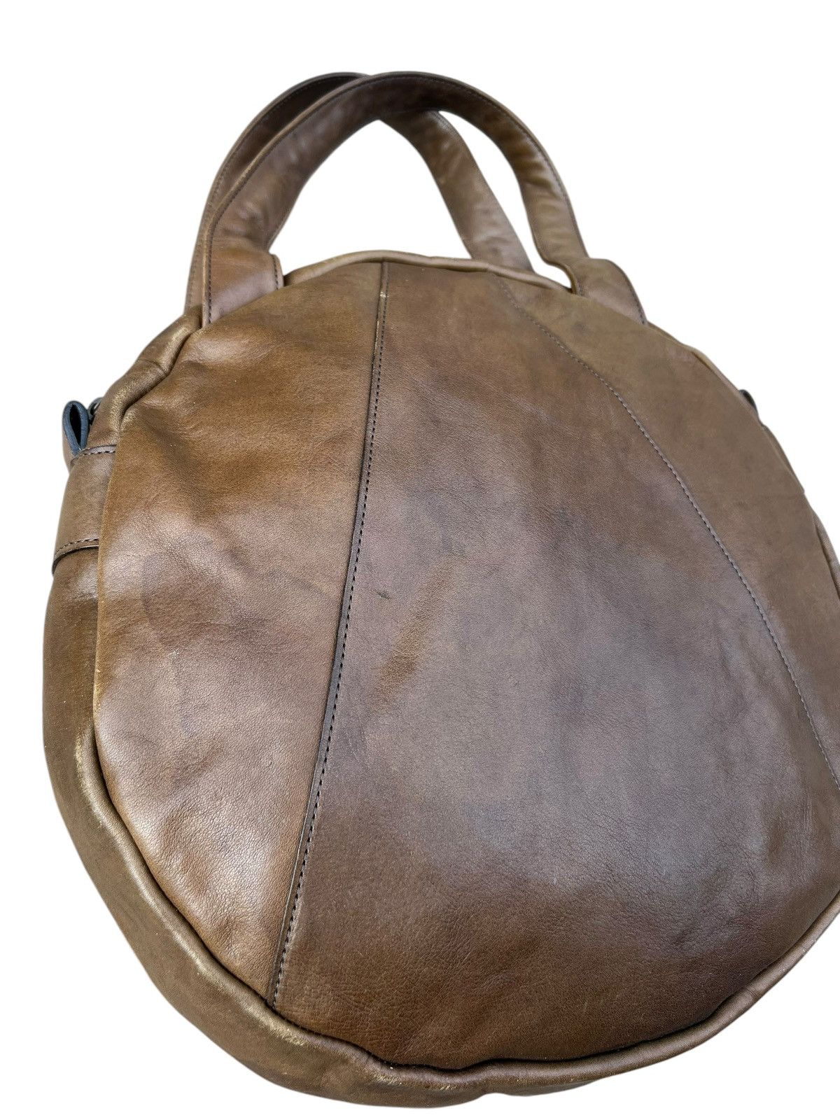Leather Vintage B. Stuff Japan Distress Patina Leather Round Bag Size ONE SIZE - 11 Thumbnail