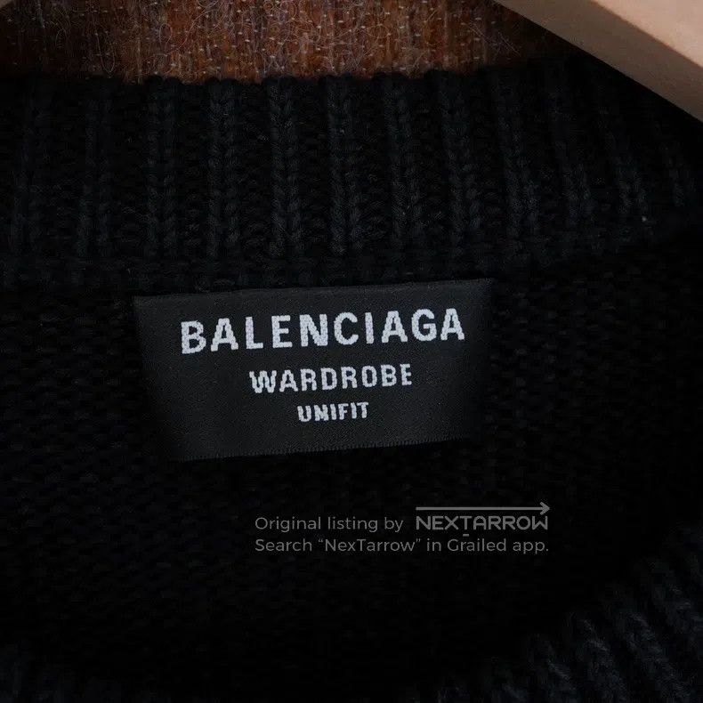 Balenciaga Balenciaga Double B lock buckle embroidered sweater Size US M / EU 48-50 / 2 - 3 Thumbnail
