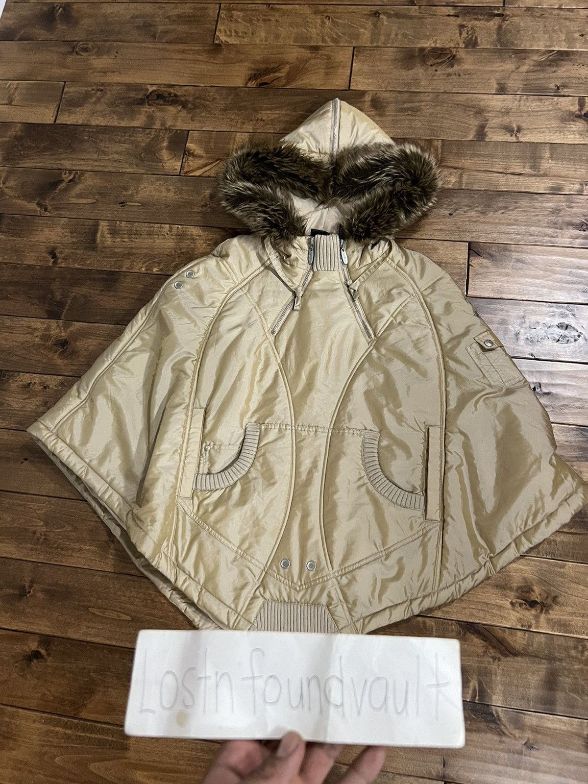 Mecca Vintage poncho vest with fur parka Size M / US 6-8 / IT 42-44 - 11 Thumbnail