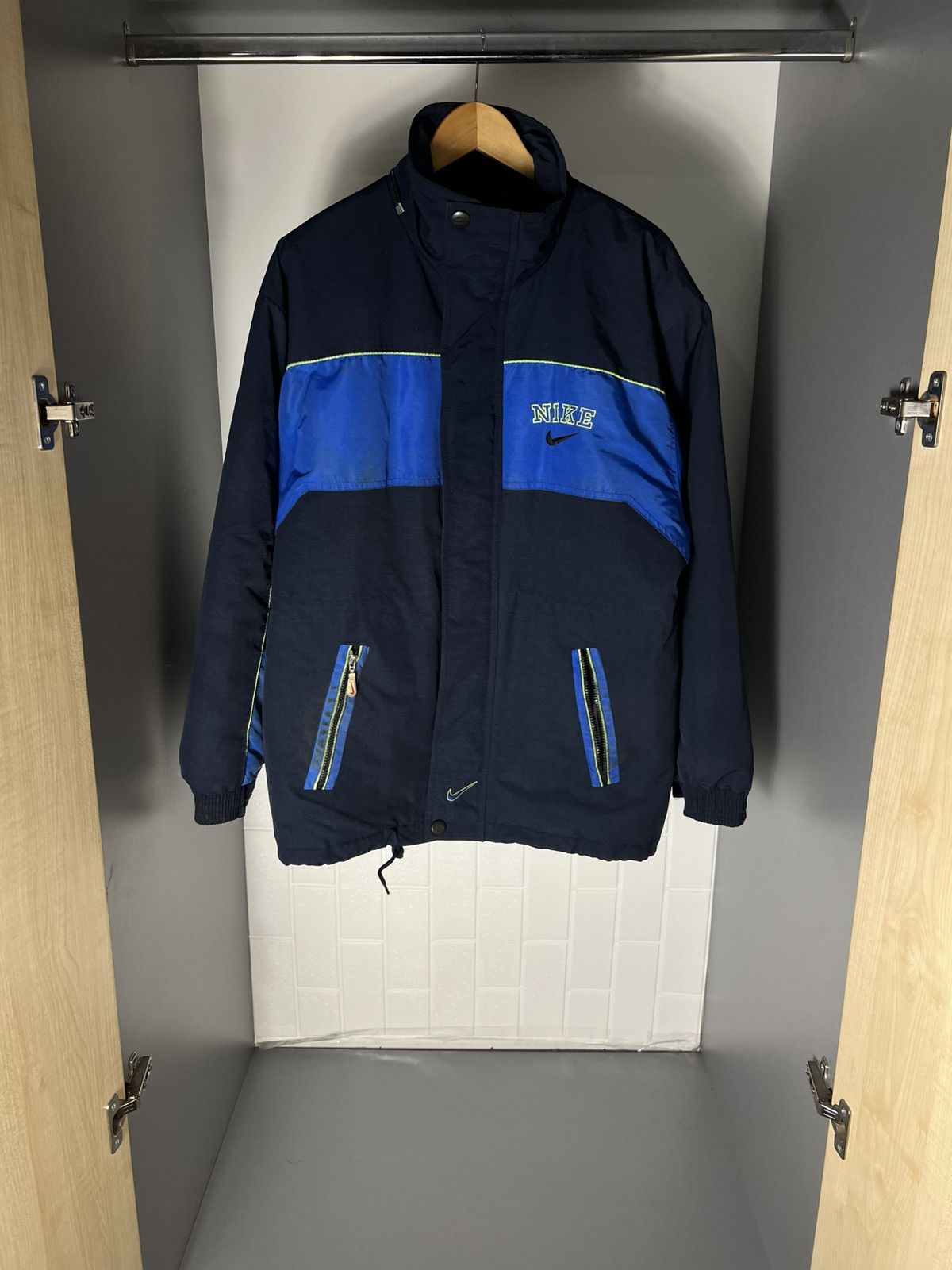 Vintage VERY RARE NIKE BIG LOGO SWOOSH RETRO JACKET INTER MILAN SOCCER JERSEY Y2K 90s Size US XXL / EU 58 / 5 - 3 Thumbnail
