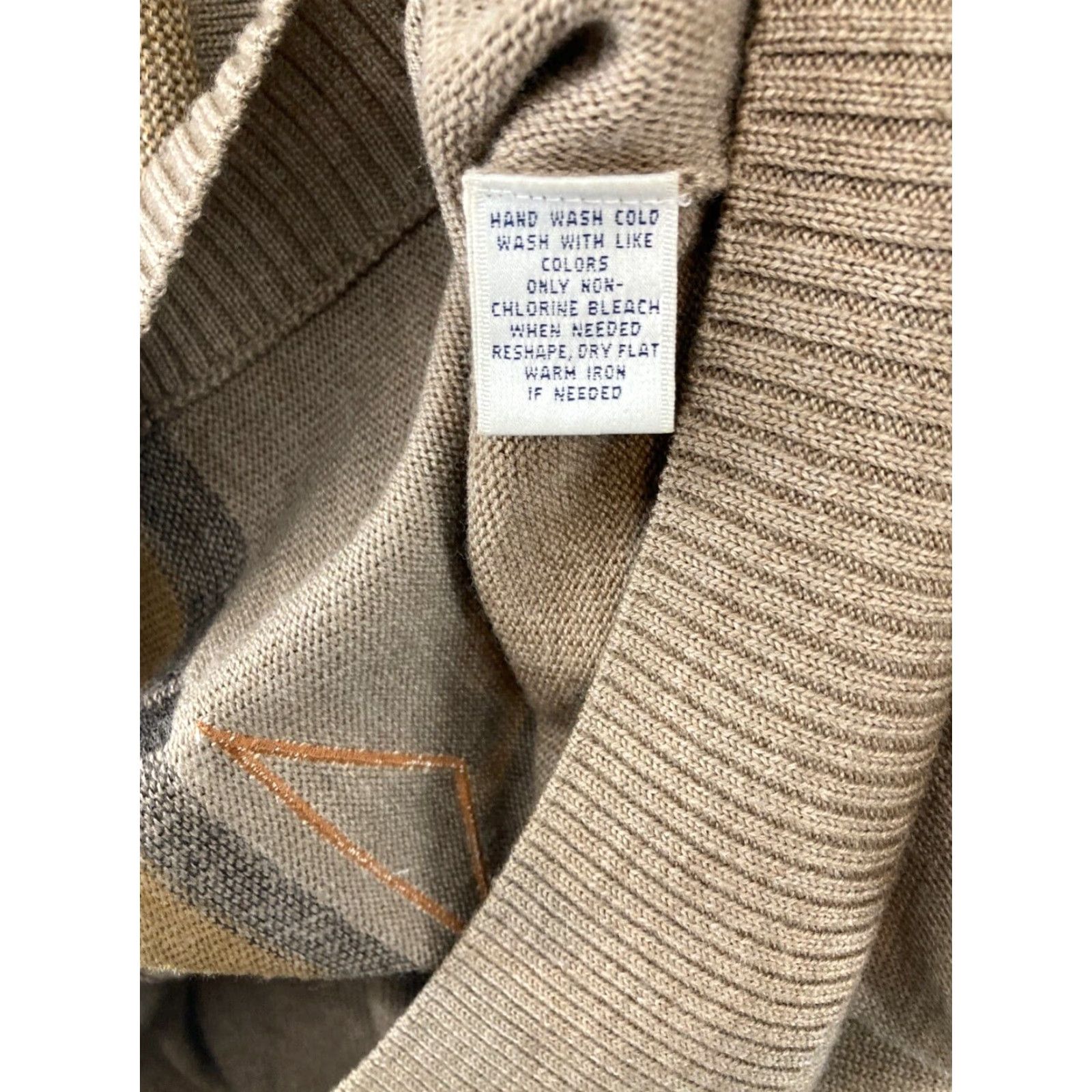 Vintage VINTAGE Turnbury Wool Sweater Large Brown Geometric Pullover Dad Casual Mens Size US L / EU 52-54 / 3 - 6 Thumbnail