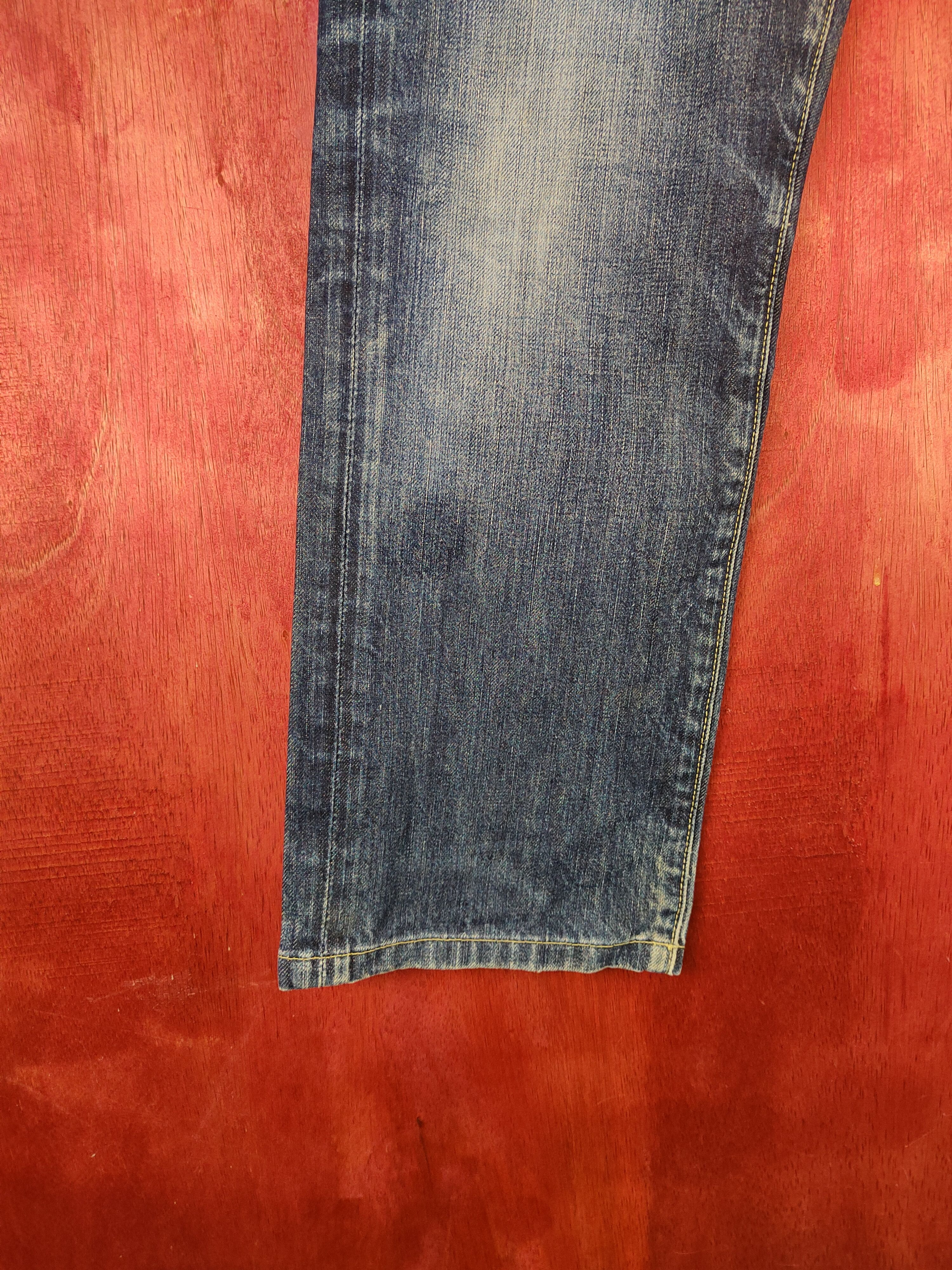 Japanese Brand Uniqlo Dark Blue Distressed Ripped Jeans #S2211 Size US 31 - 4 Thumbnail