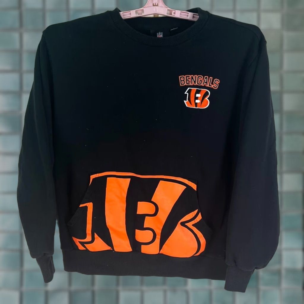 NFL VINTAGE NFL Cincinnati Bengals Pocket Pullover Sweater Men L Black Crew Neck Long Sleeve Knit 90s Sports Logo Pockets Mens Size US L / EU 52-54 / 3 - 1 Thumbnail