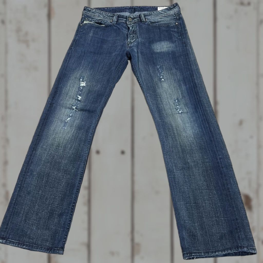 Diesel Diesel Jeans Mens 33x32 Viker Distressed Button Fly Straight Dark Wash Denim Jeans Size US 33 - 1 Thumbnail