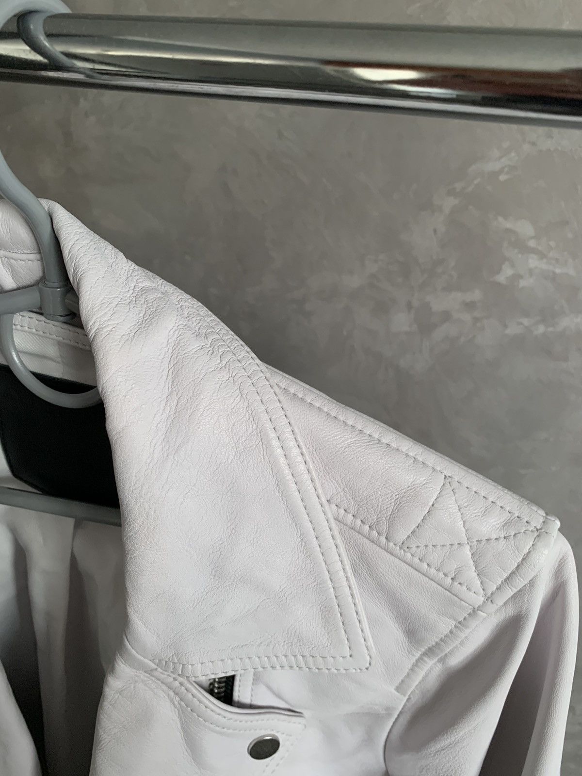 Allsaints AllSaints Leather Dalby Biker Crop White Jacket sz US2/EU34 Size XS / US 0-2 / IT 36-38 - 15 Thumbnail