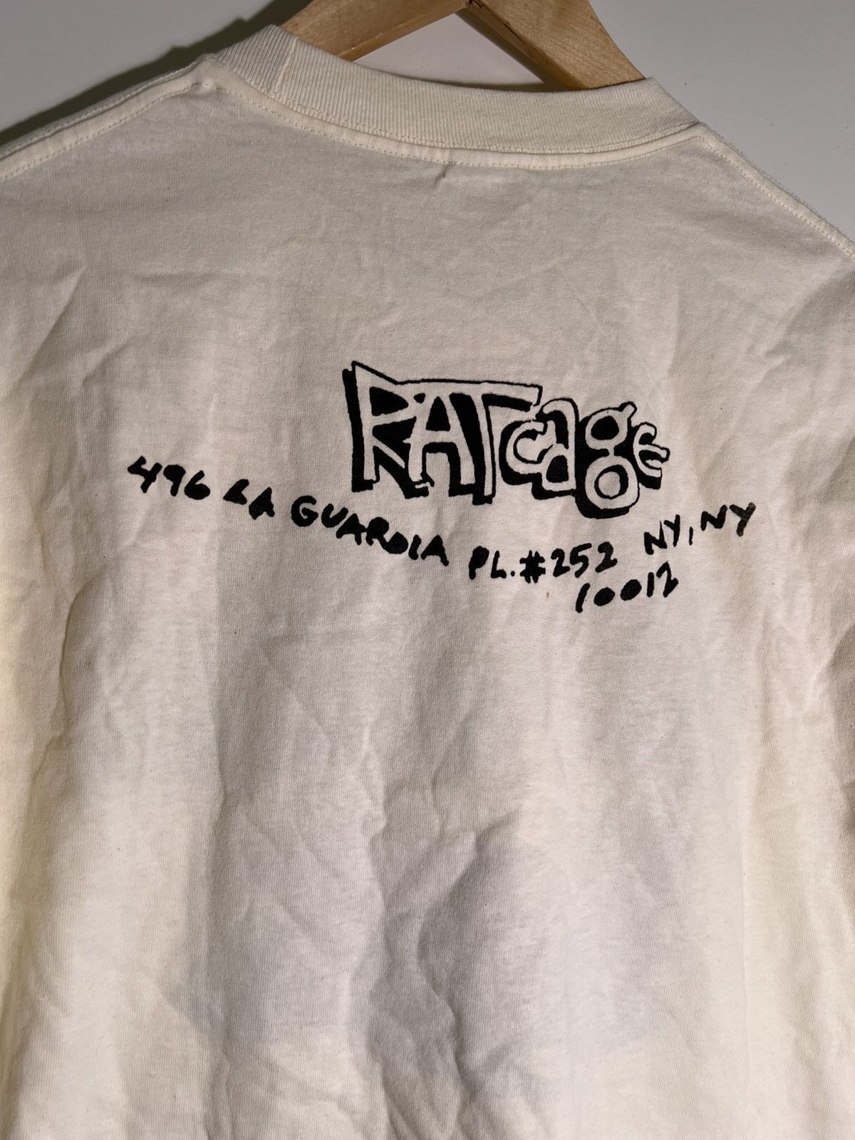 Vintage Y2K 2000’s VTG Vintage Beastie Boys Rap Rock Band Tee Shirt Size US XL / EU 56 / 4 - 8 Thumbnail