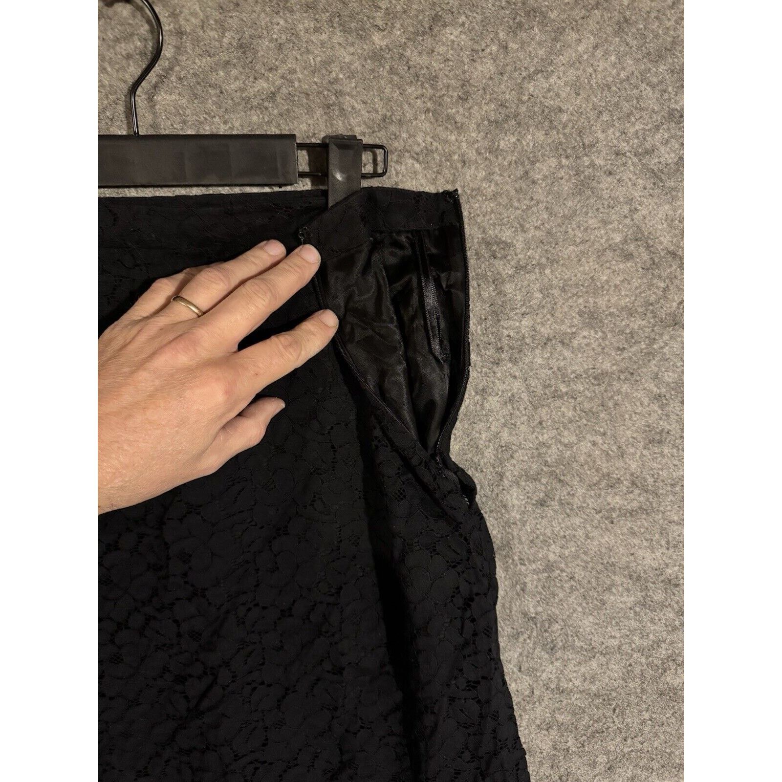 Banana Republic Banana Republic Skirt 6 Lace Coquette Office Y2K Vintage Size 28" / US 6 / IT 42 - 3 Thumbnail