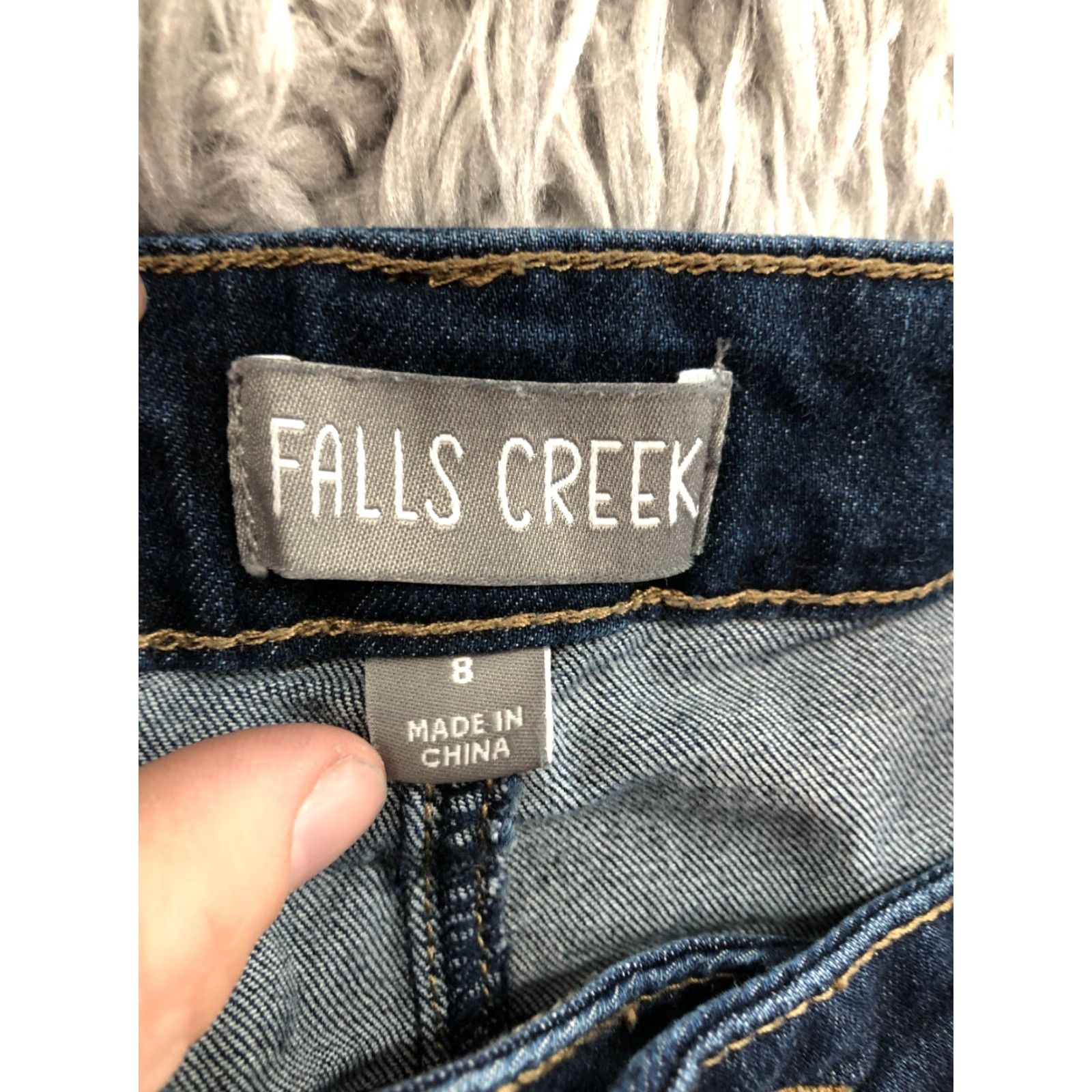 Vintage Falls Creek Boyfriend Shorts Womens Size 8 Mid Rise Medium Wash Blue Size 30" / US 8 / IT 44 - 7 Thumbnail