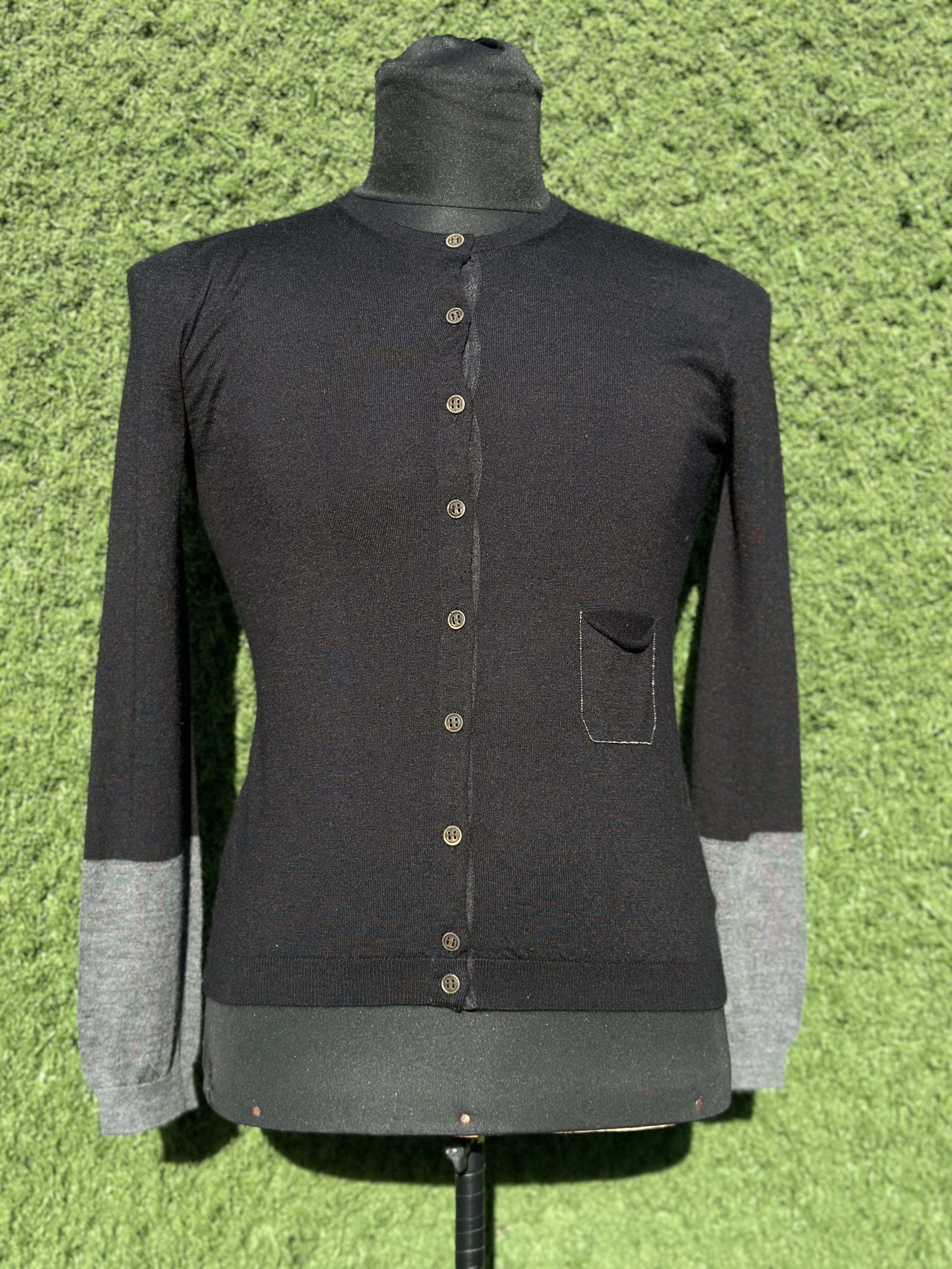 Iris von Arnim Iris von Arnim 100% Cashmere Knit Button Cardigan Size M Size M / US 6-8 / IT 42-44 - 1 Thumbnail