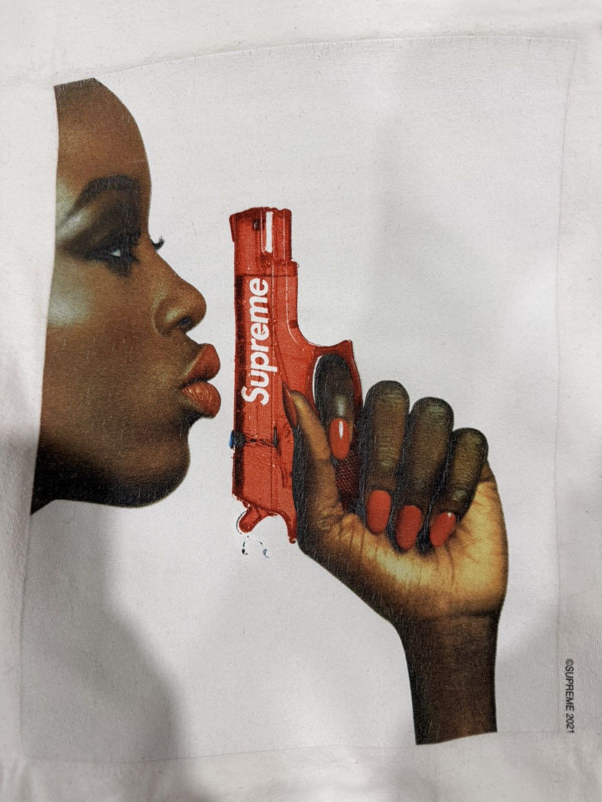 Supreme Supreme watergun tee Size US L / EU 52-54 / 3 - 2 Thumbnail