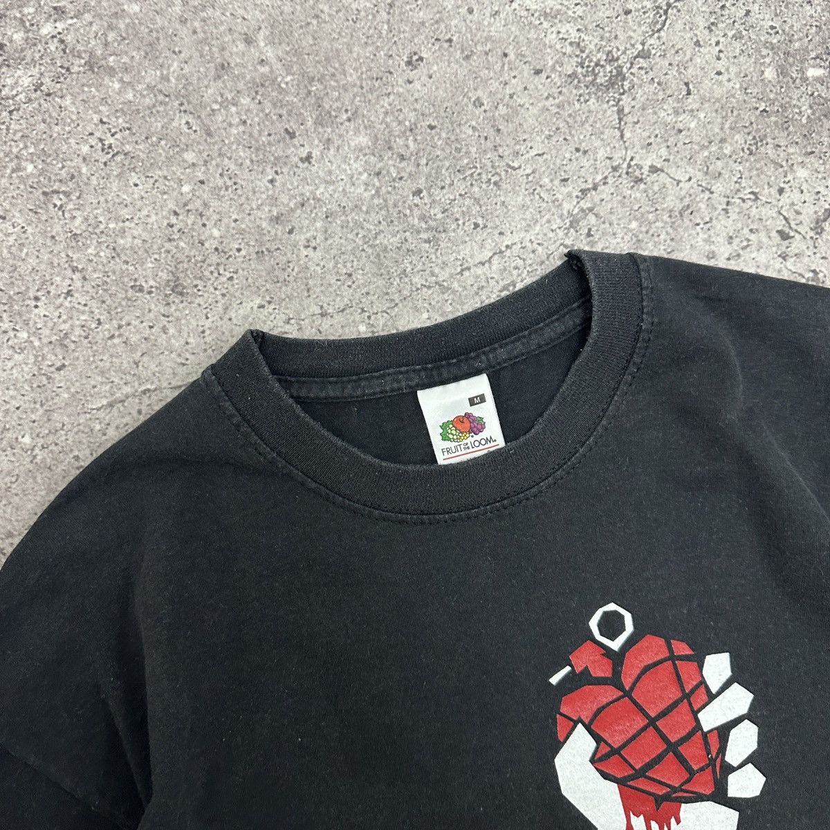 Band Tees Vintage 00s Green Day 2005 tee American Idiot 2 side print Size US M / EU 48-50 / 2 - 8 Thumbnail