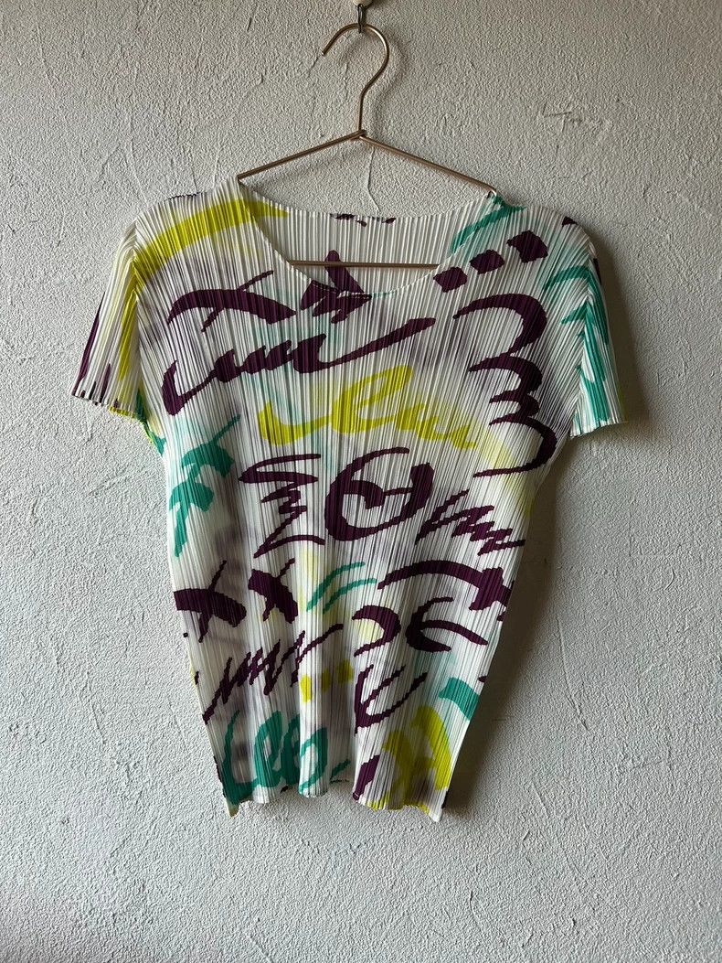 Issey Miyake Issey Miyake White soda graffiti short-sleeved shirt Size L / US 10 / IT 46 - 1 Thumbnail