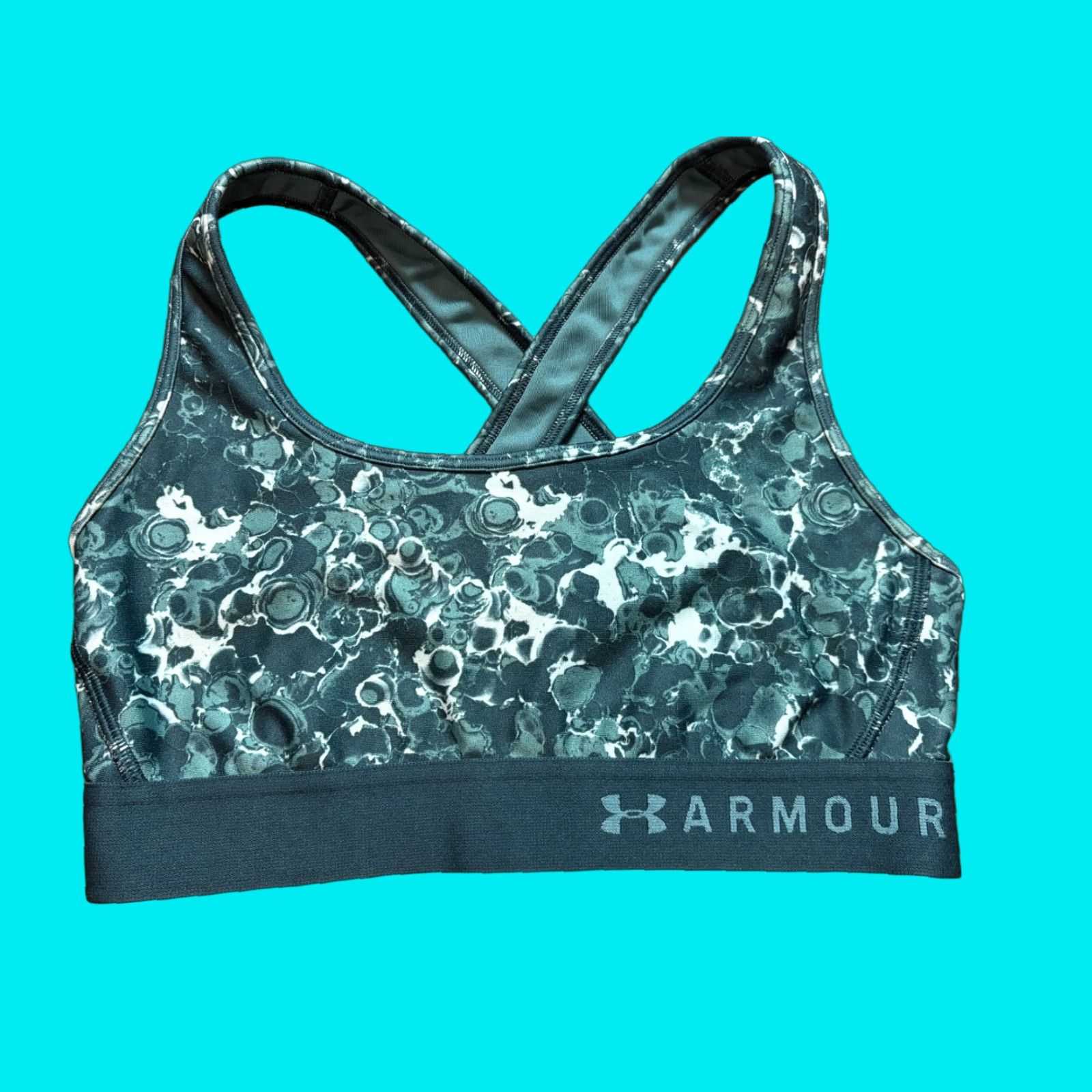 Under Armour Sports Bra Women's Small Fitted Green Pullover Activewear Wireless Crossback