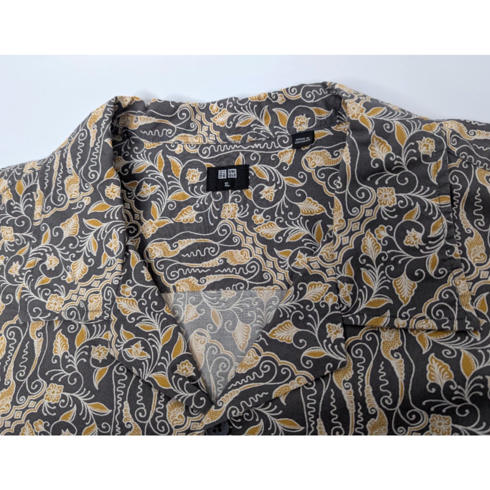 Uniqlo Uniqlo Camp Shirt Men’s XL Floral Hawaiian Short Sleeve Button Extra Fine Cotton Size US XL / EU 56 / 4 - 6 Thumbnail