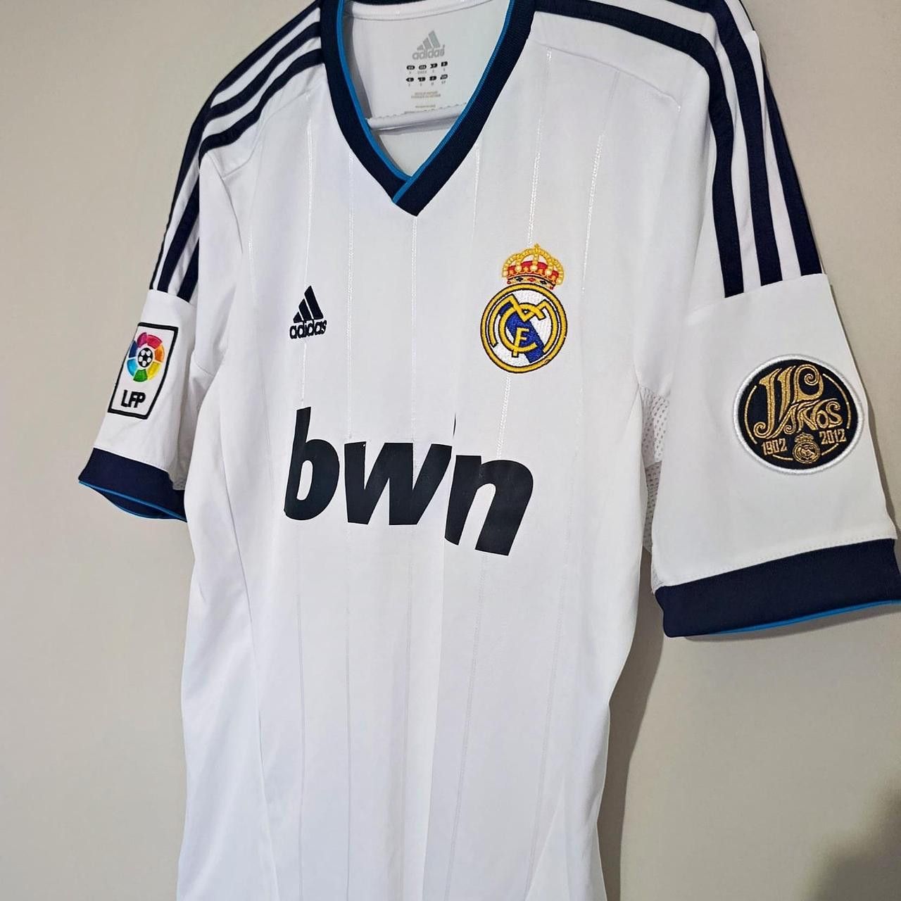 Adidas Vintage Real Madrid 2012 Adidas Bwin Jersey Limited Edition Size US S / EU 44-46 / 1 - 3 Thumbnail