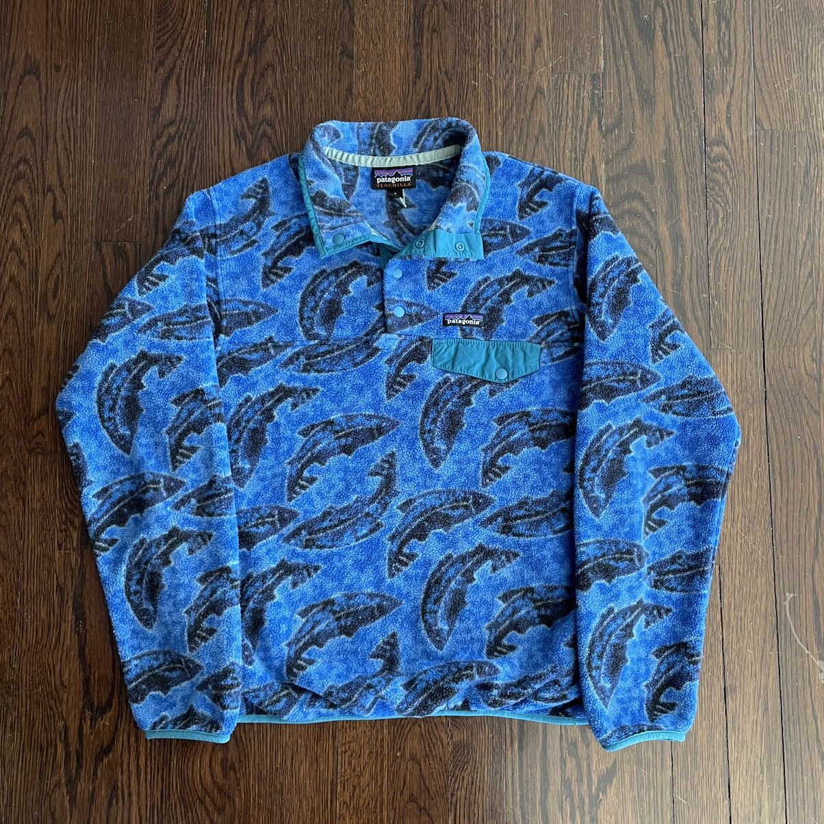 image of Patagonia Pattern Synchilla Leaping Oasis Blue Fish, Women's (Size Small)