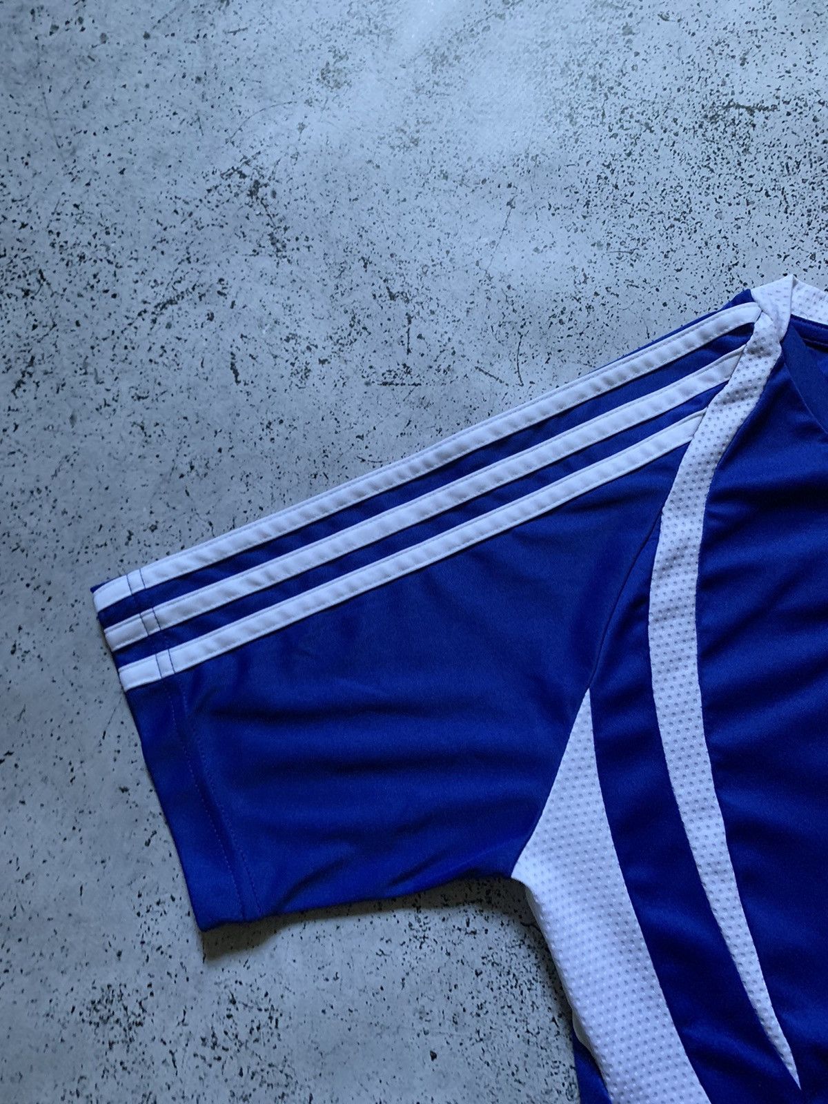 Adidas Vintage Adidas Schalke Soccer Jersey Y2K Football Tee USA Size US S / EU 44-46 / 1 - 5 Thumbnail