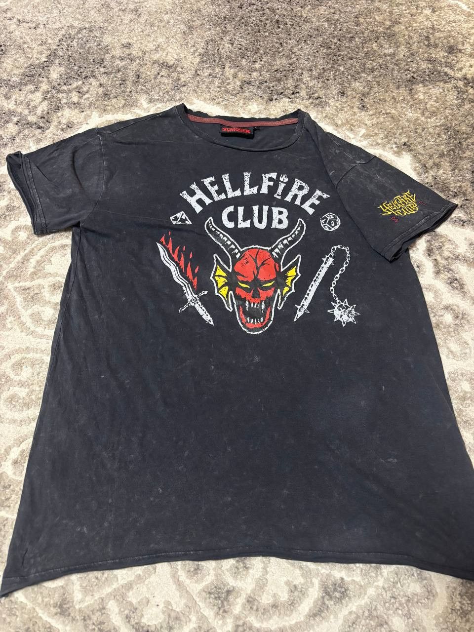 Vintage Stranger Things “Hellfire Club” Tee — Official Netflix / EMP Size US L / EU 52-54 / 3 - 7 Thumbnail