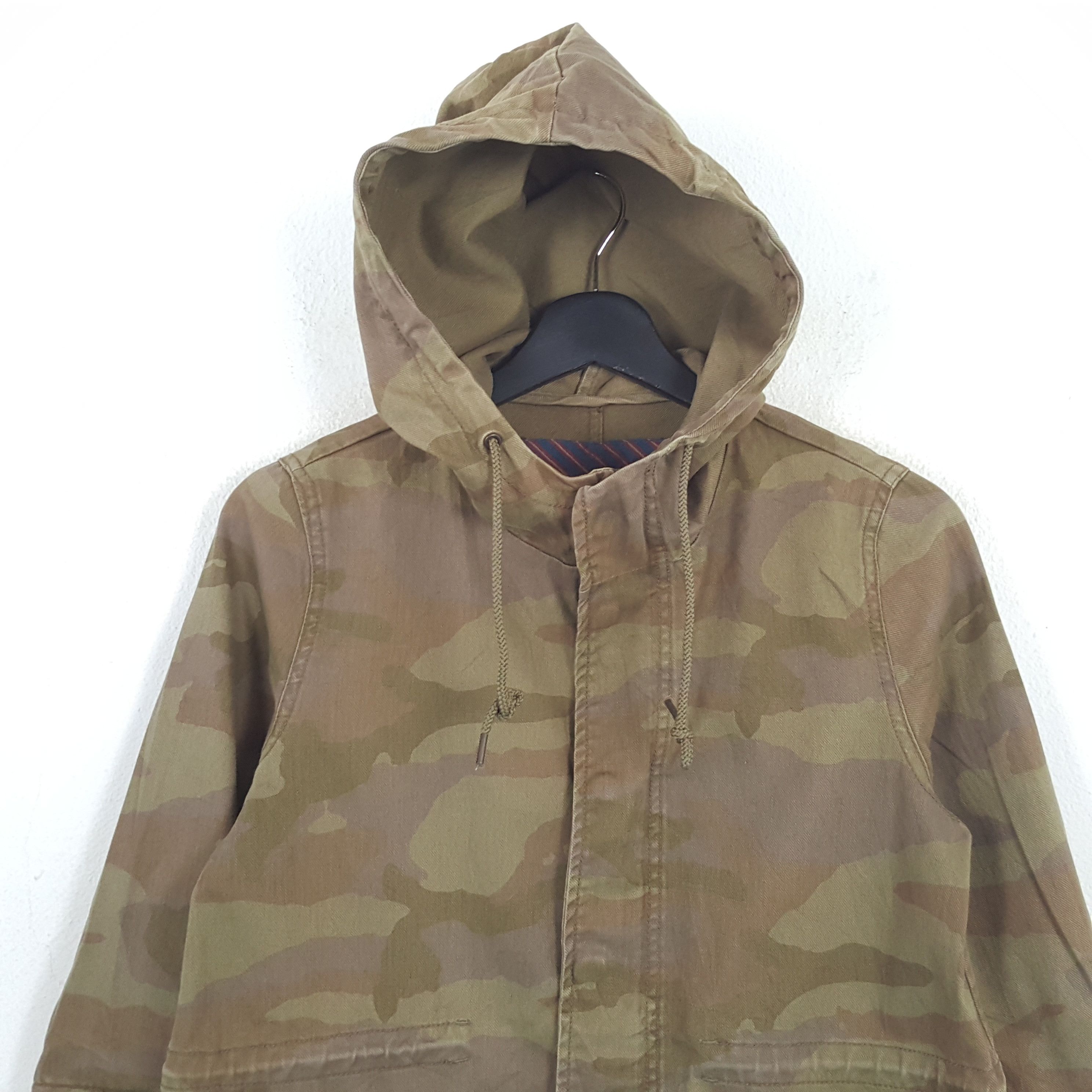 Levi's × Vintage LEVIS Streetwear Winter Style Camo Design Parkas Jacket Size XS / US 0-2 / IT 36-38 - 2 Thumbnail