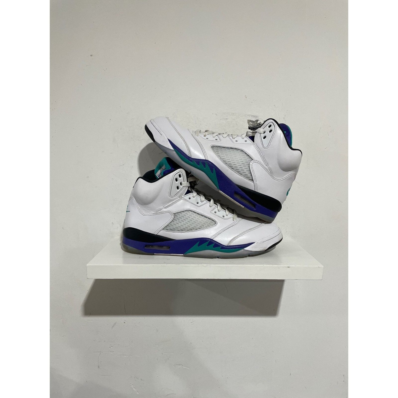 Nike NIKE JORDAN 5 GRAPE 2025 SIZE 12 PREOWNED Size US 12 / EU 45 - 1 Thumbnail