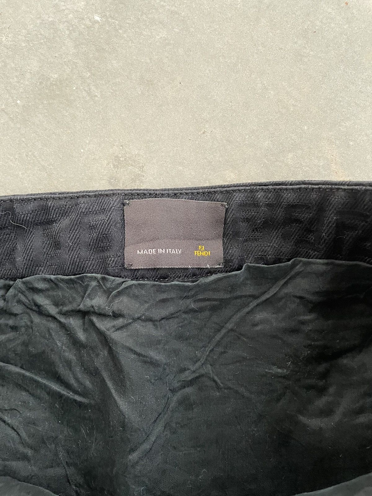 Fendi FENDI ZUCCA MID SKIRT Size 28" / US 6 / IT 42 - 3 Thumbnail