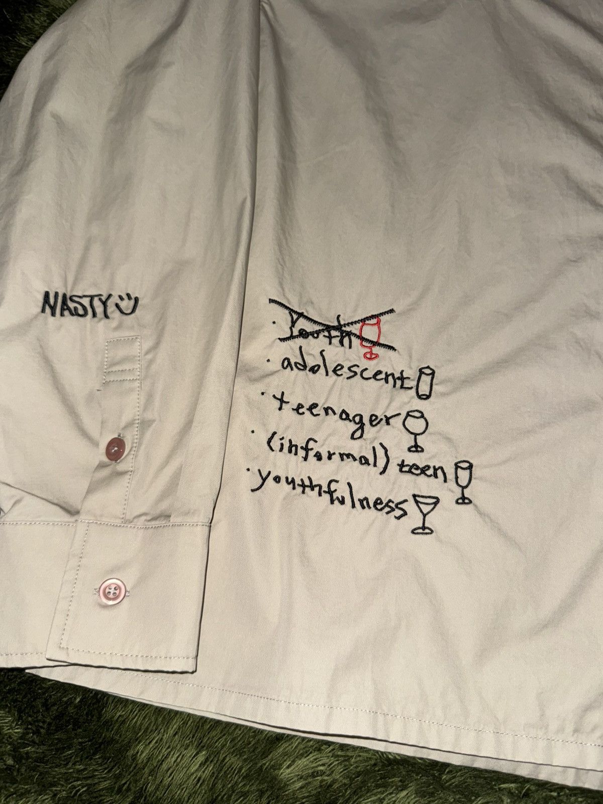 Japanese Brand [L] BIRTHDAYSUIT relaxed Embroidery Doodle Logo Shirt Beige Size US L / EU 52-54 / 3 - 4 Thumbnail