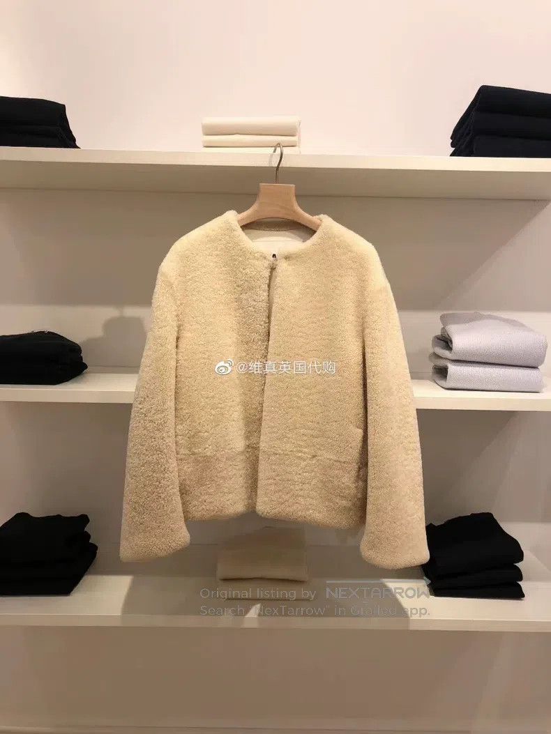 Jil Sander Jil Sander One piece coat of beige fur Size L / US 10 / IT 46 - 1 Thumbnail