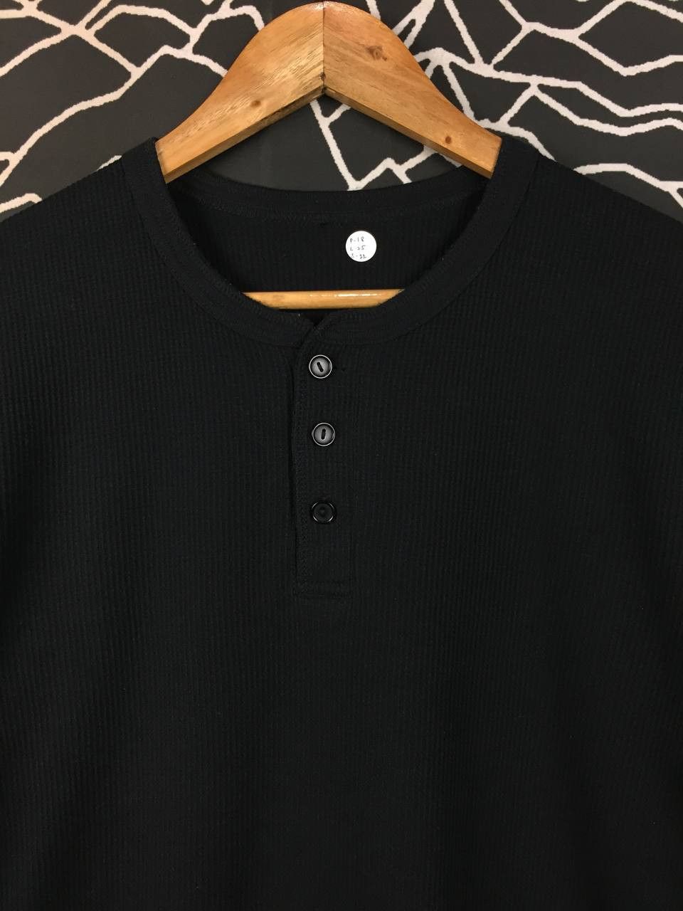 Vintage Basics Black Waffle Knit Long Sleeve Henley Tee Size US S / EU 44-46 / 1 - 3 Thumbnail