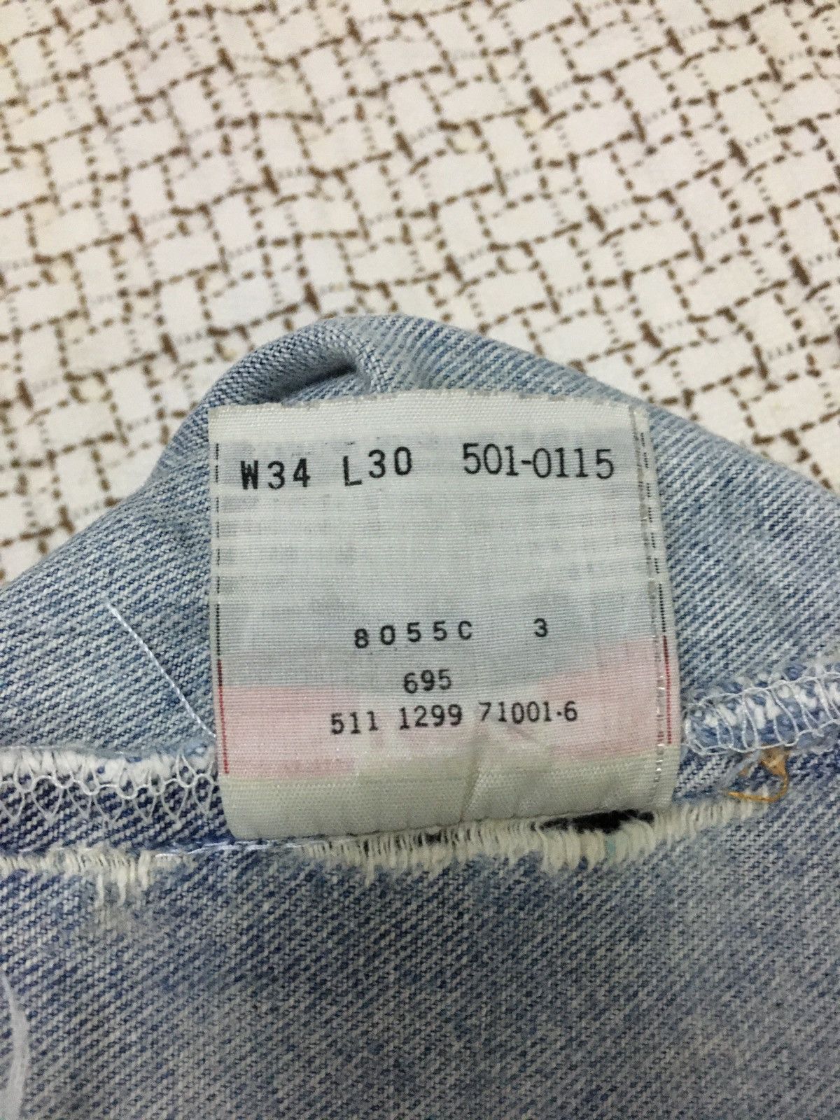 Levi's Vintage Levis Lot 501 Fly Button Distressed Jeans (Y01) Size US 32 / EU 48 - 10 Thumbnail