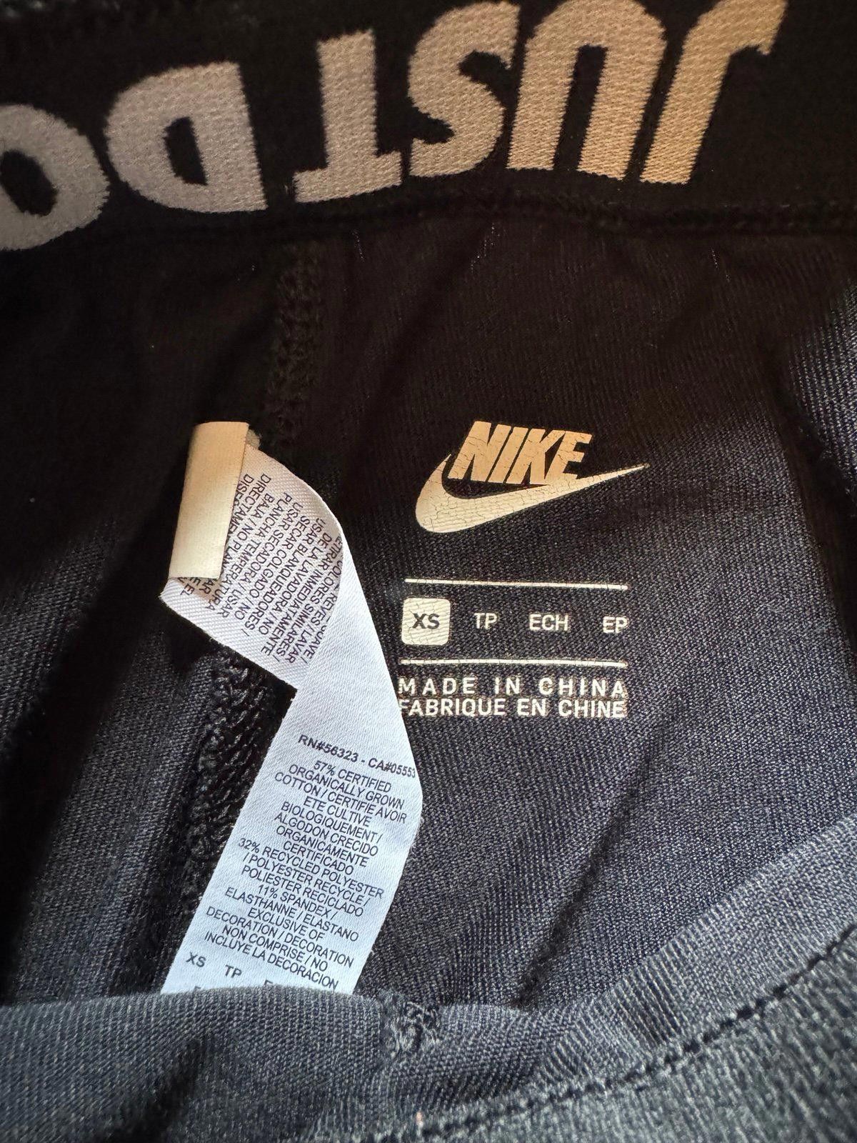 Nike XS Women’s Black Nike Leggings Size 26" / US 2 / IT 38 - 3 Thumbnail