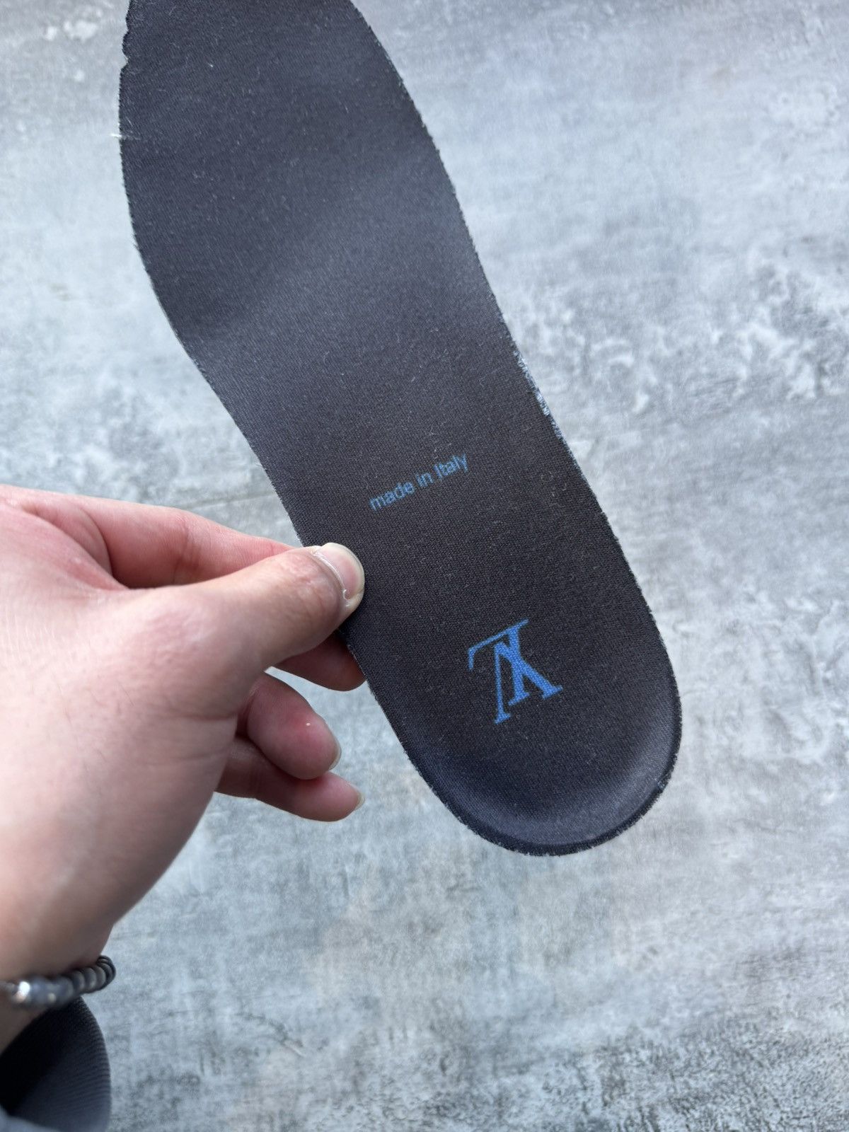 Louis Vuitton Louis Vuitton LV Trainer sneakers in black and blue calfskin Size US 8 / EU 41 - 9 Thumbnail