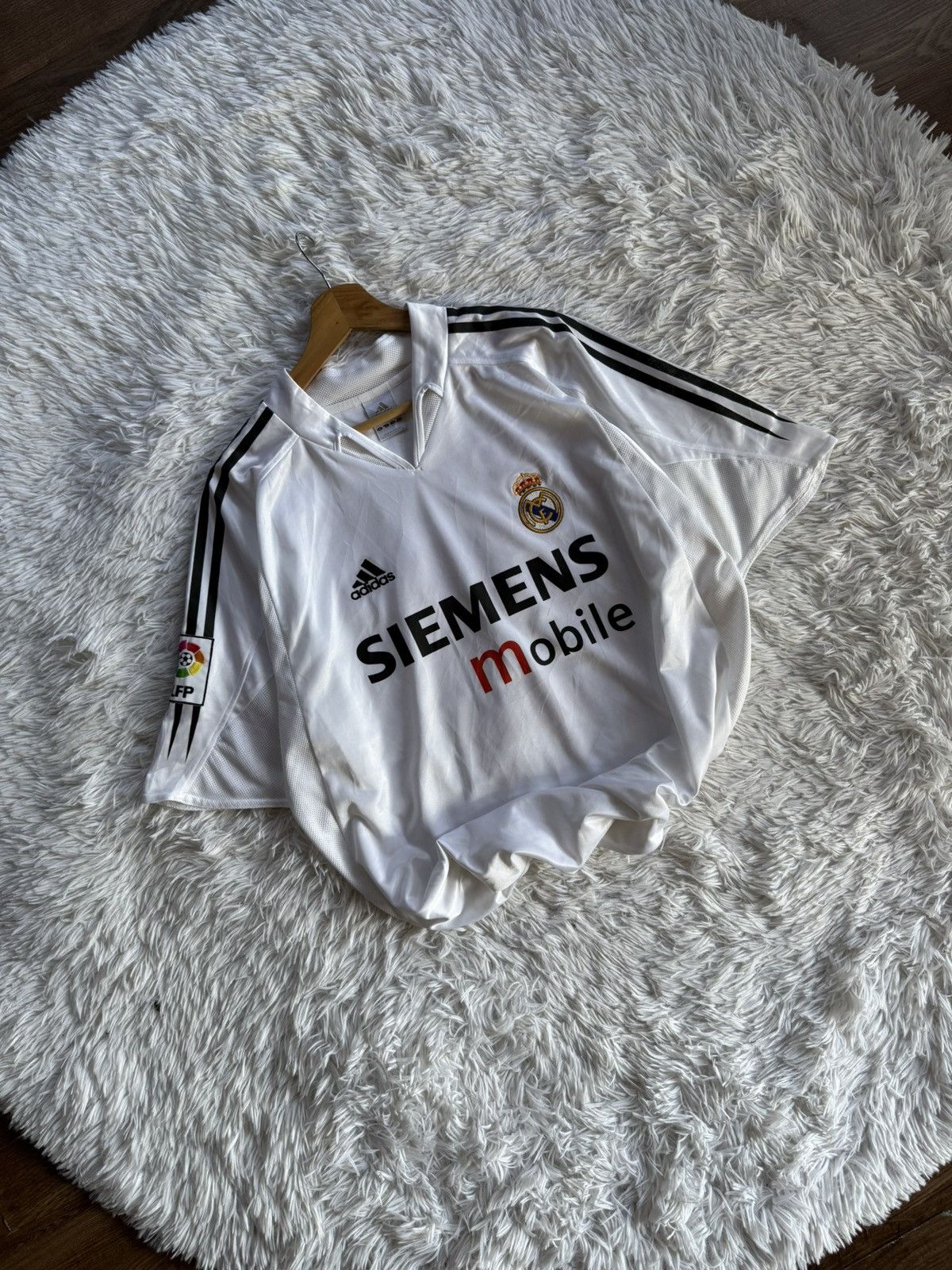 Vintage Real madrid 2004 / 2005 adidas jersey Size US L / EU 52-54 / 3 - 5 Thumbnail