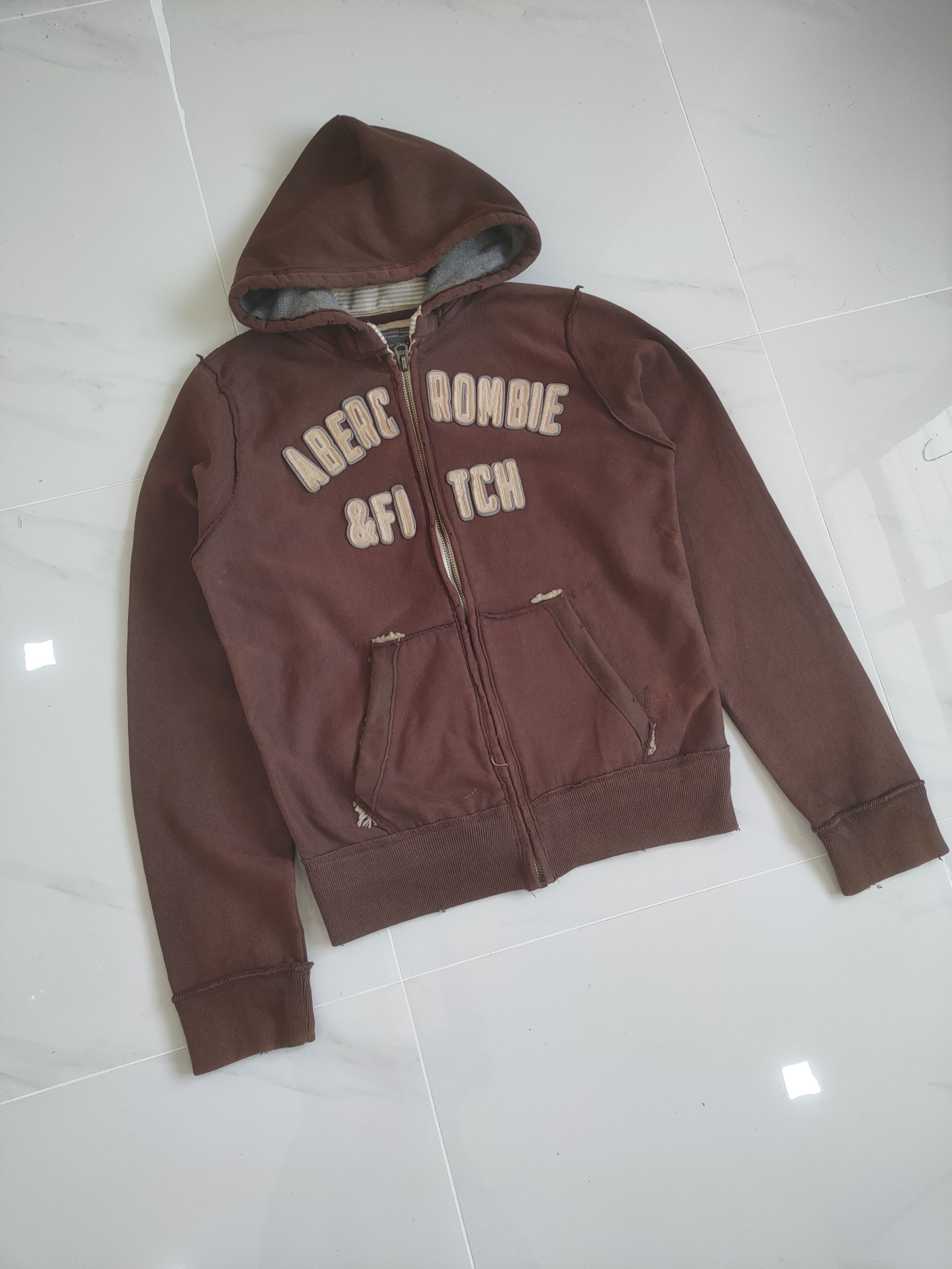 image of Abercrombie Fitch x Vintage Abercrombie & Fitch Faded Brown Sweatshirt Hoodies, Men's (Size Medium)