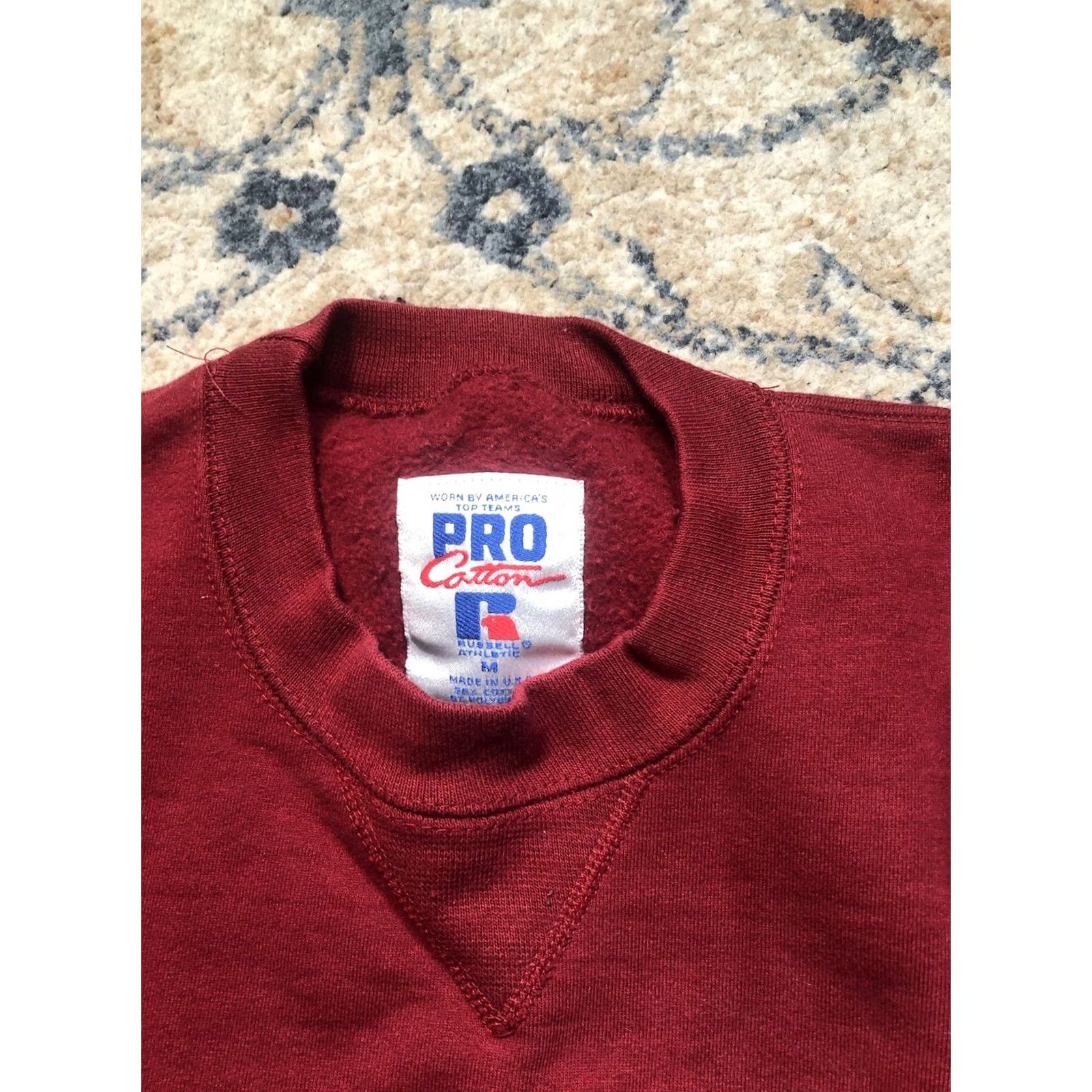 Russell Athletic VINTAGE Russell Athletic 90s Crewneck Sweatshirt Red Mens M USA Shirt Sweatshirt Long Sleeve Crew Neck Logo 90s American Gym Blank Fashion Size US M / EU 48-50 / 2 - 7 Thumbnail