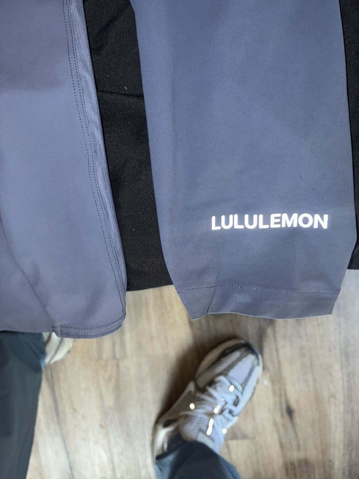 Alo *RARE* NOT STEEL BLUE LULULEMON PACEBREAKER SET “BLUE TWILL” Size US M / EU 48-50 / 2 - 4 Thumbnail