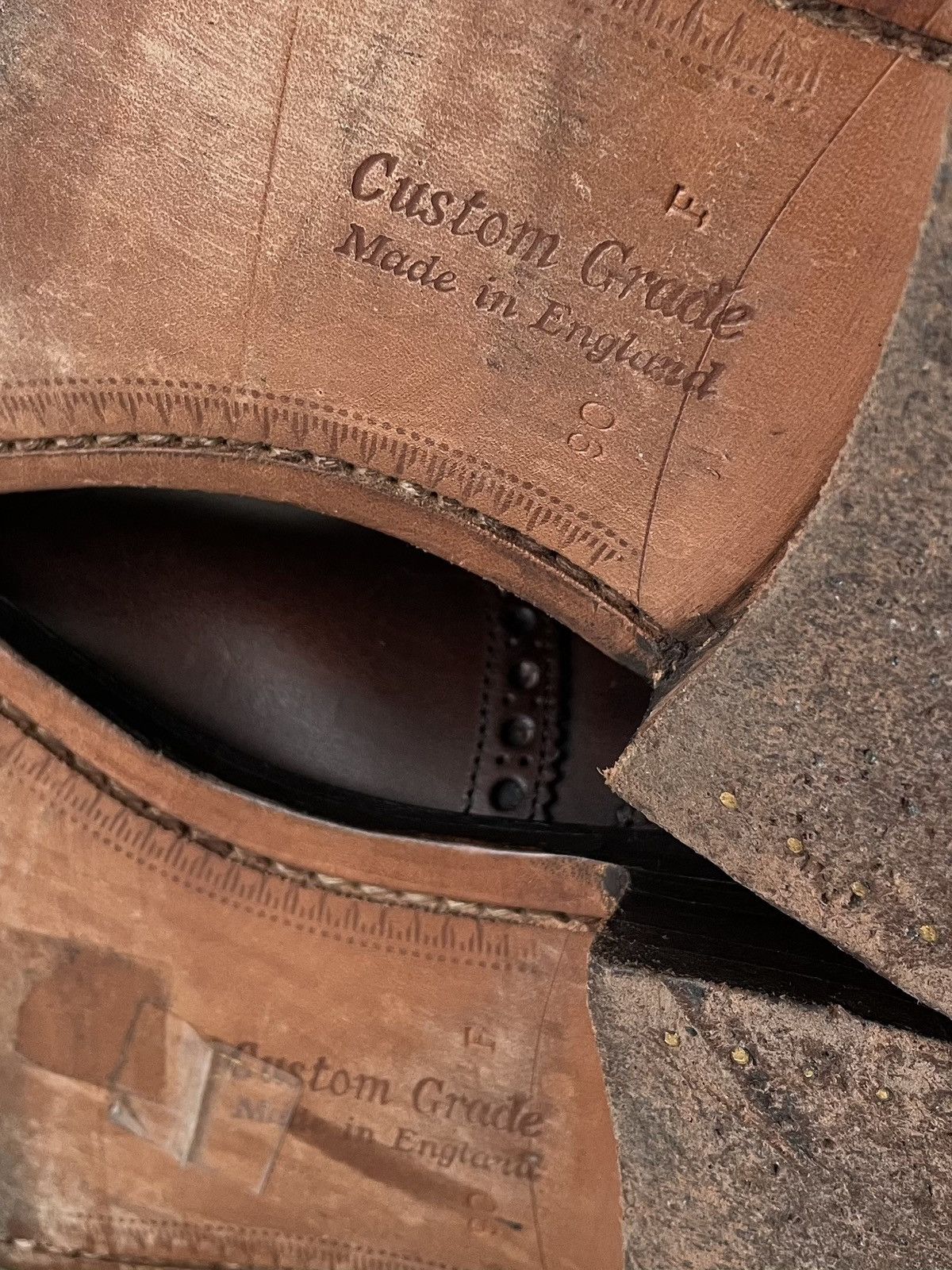 Church's Church's Diplomat Oxford Brogue Custom Grade Made in England Size US 10 / EU 43 - 19 Thumbnail