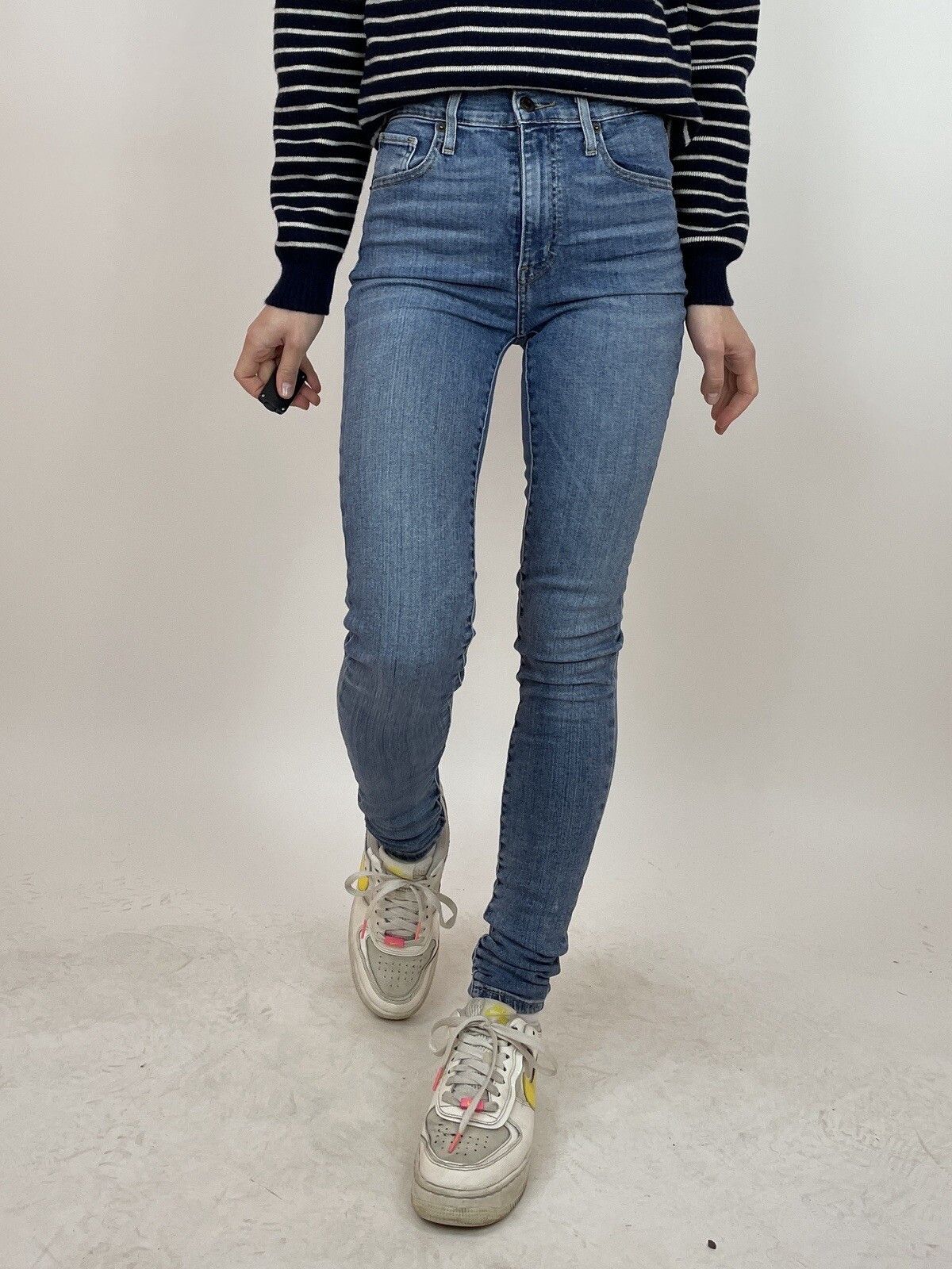 Levi's Levi's Premium Mile High Waist Skinny Jeans Blue Size 25 Size 25" / US 0 / IT 36 - 2 Thumbnail