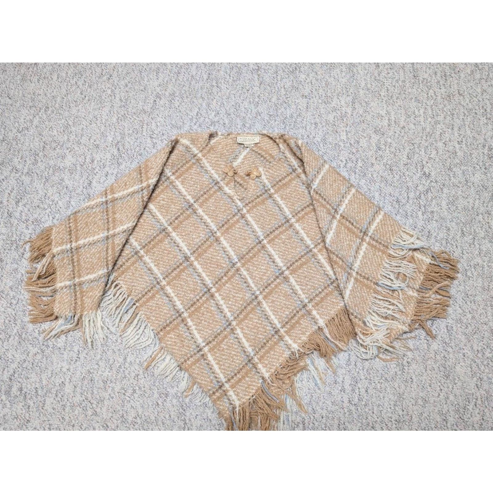 Vintage VINTAGE Ireland Irish Wool Cape Sweater One Size Brown Tan Alpaca Poncho Women XS? Size ONE SIZE - 2 Thumbnail