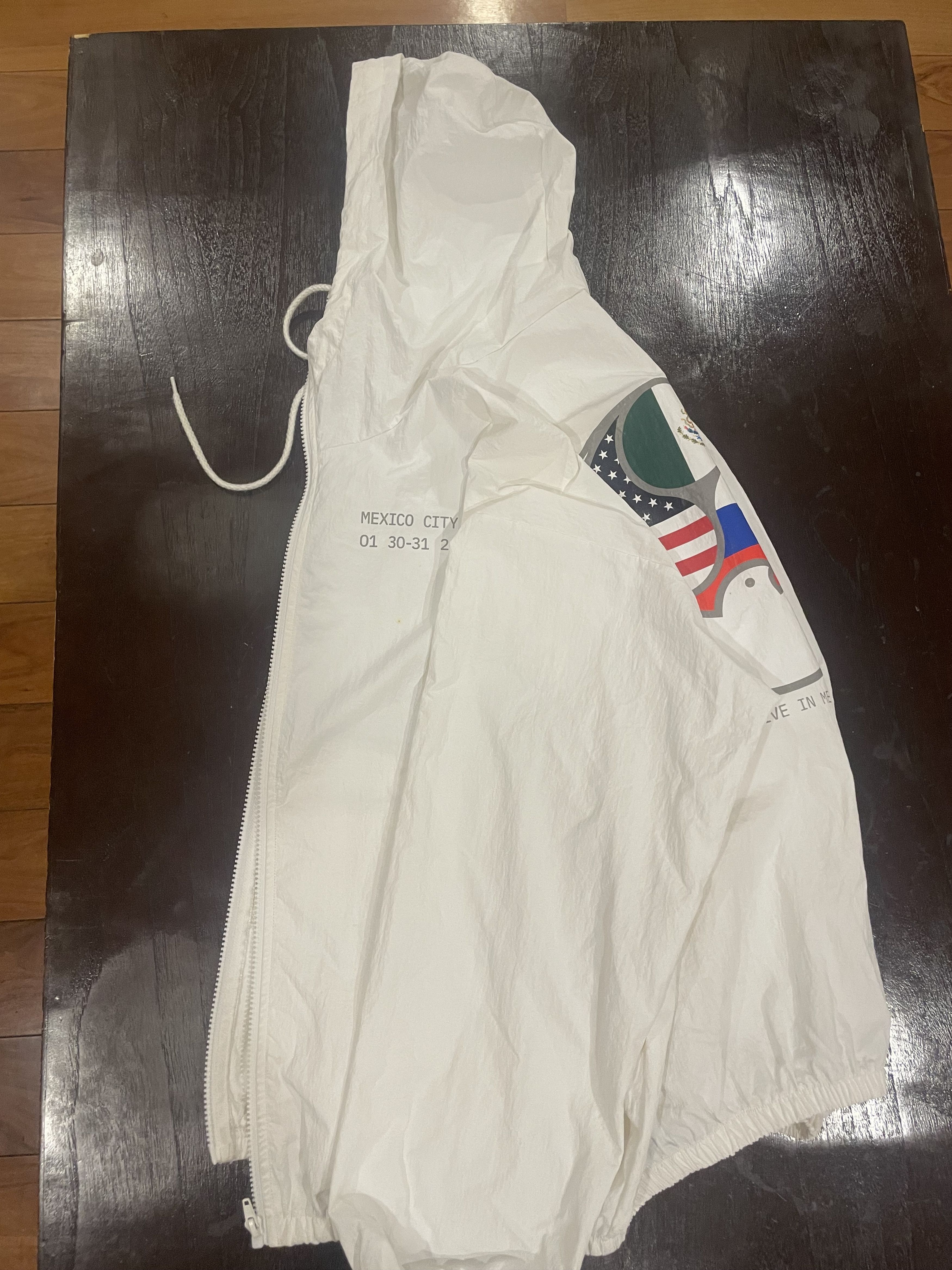 Yeezy Yeezy Windbreaker concert in Mexico Size US M / EU 48-50 / 2 - 3 Thumbnail